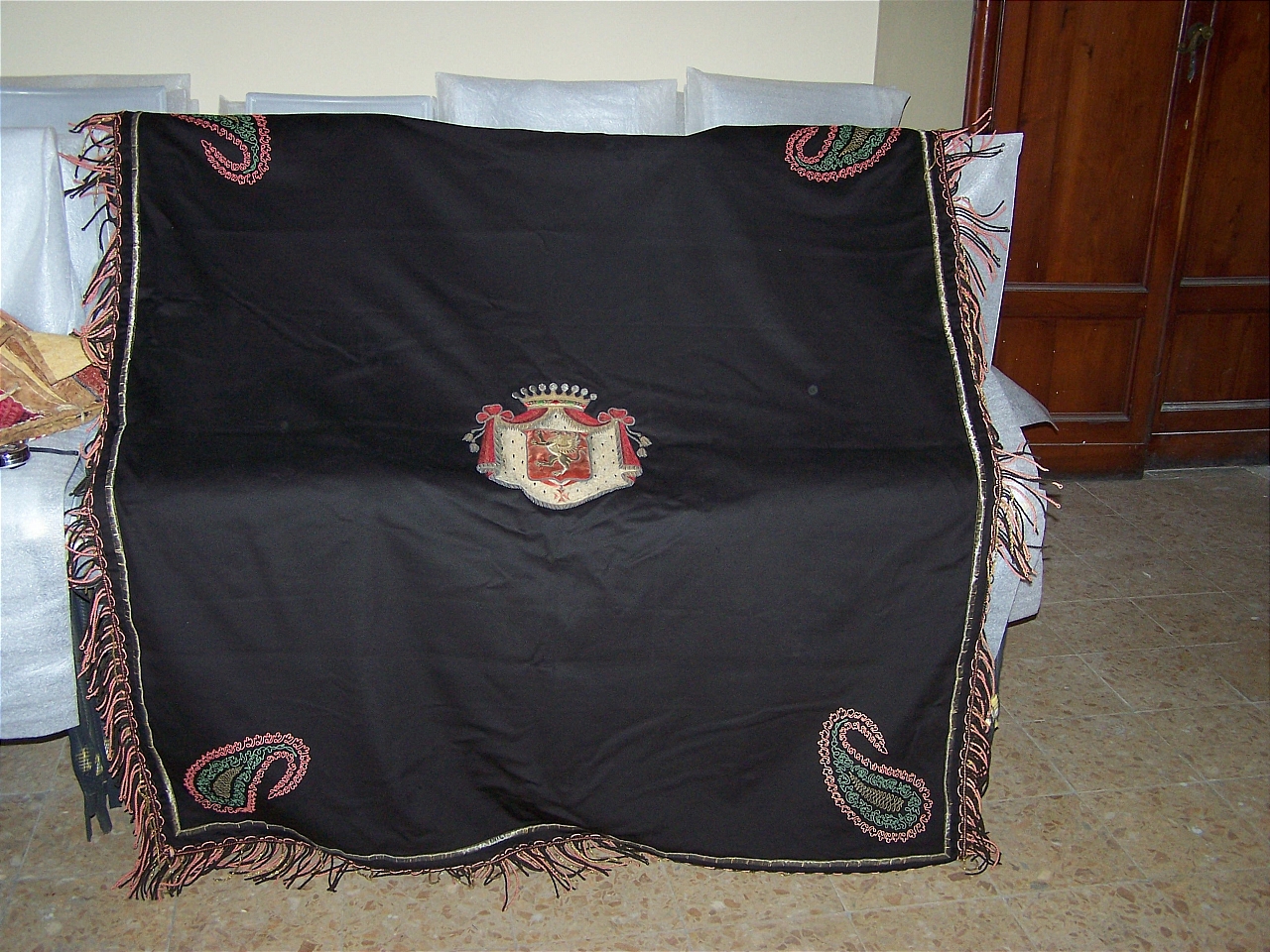 stemma gentilizio della famiglia Martelli (coltre) - bottega toscana (inizio sec. XIX)