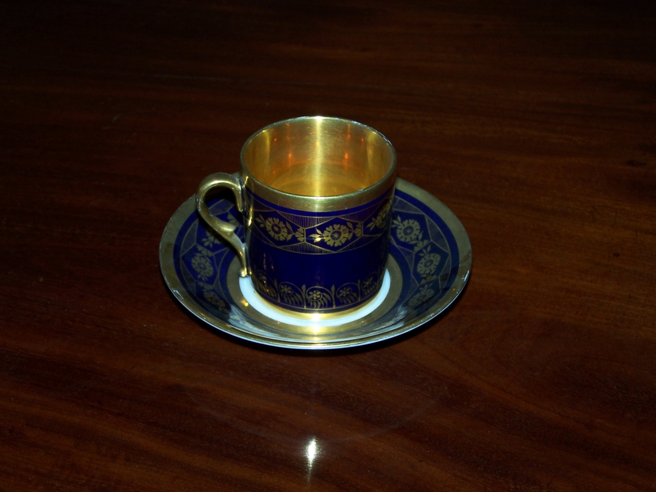 piattino da caffè di Manifattura Ginori di Doccia (primo quarto sec. XIX)