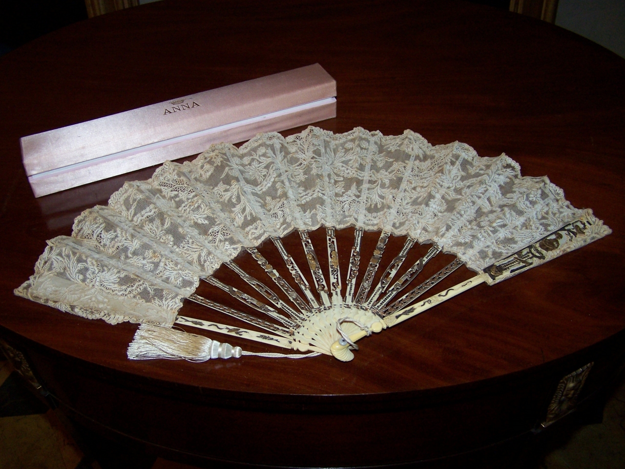 ventaglio - manifattura di Burano, manifattura francese (ultimo quarto sec. XIX)