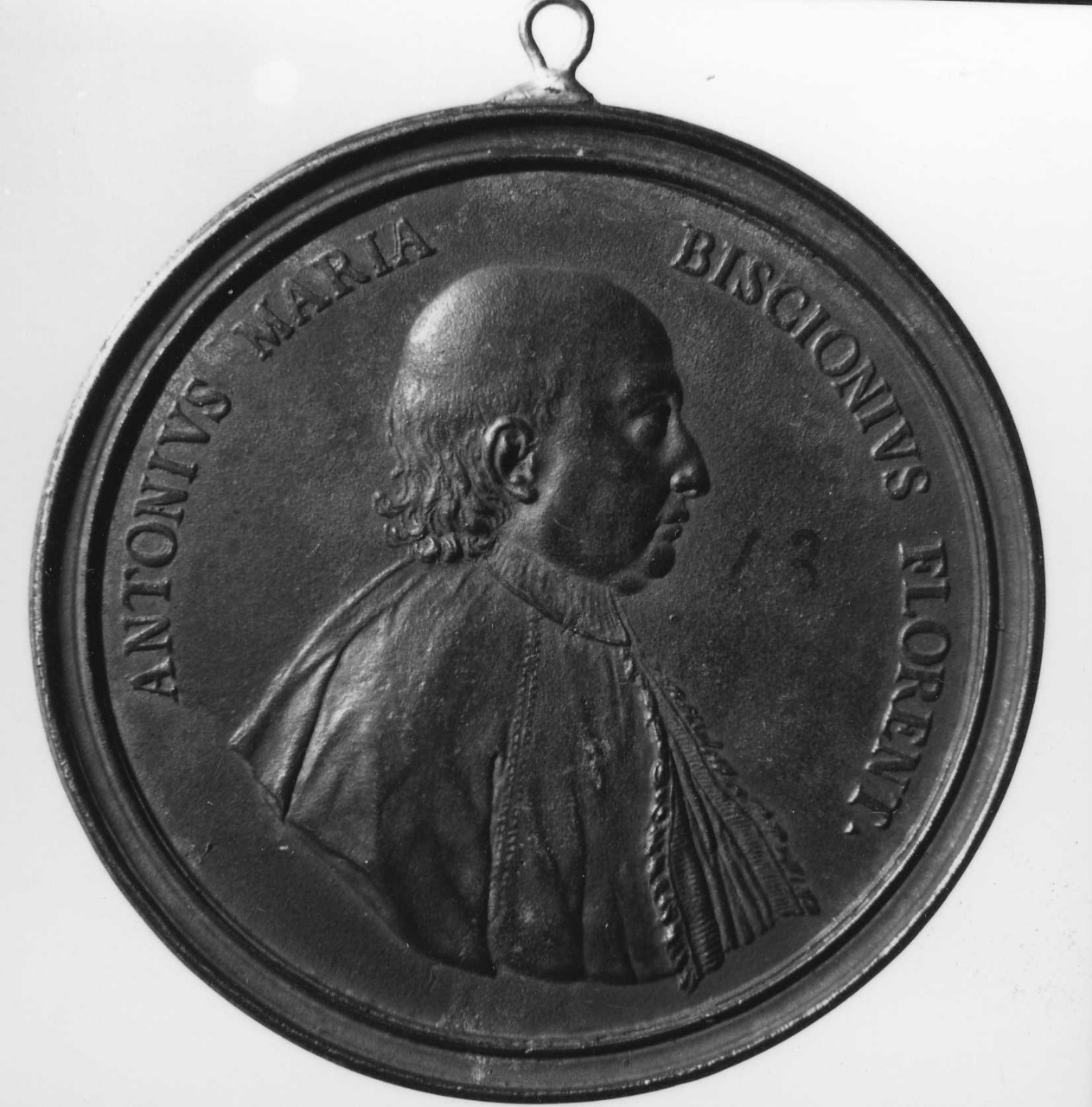 ritratto di Anton Maria Biscioni; Minerva scrive con una Sibilla e il Temp o (medaglia) di Weber Lorenzo Maria (sec. XVIII)