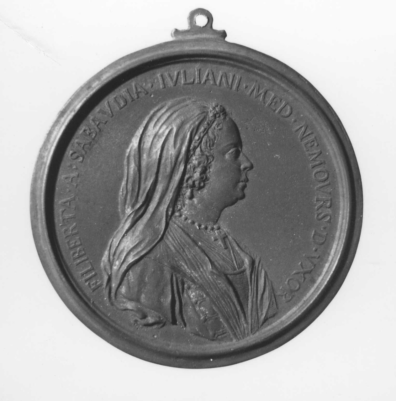 ritratto di Filiberta di Savoia; due colombe in amore su uno specchio lega to ad una torcia (medaglia) di Selvi Antonio, Vaggelli Bartolomeo (sec. XVIII)