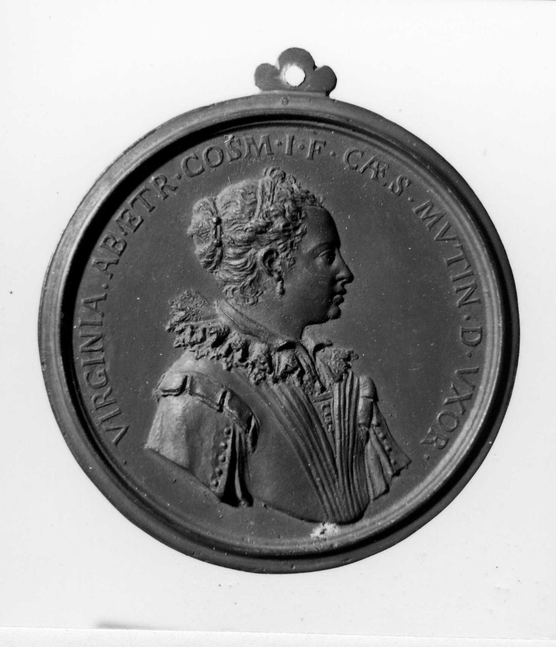ritratto di Virginia de' Medici; aquila rivolta verso il sole (medaglia) di Selvi Antonio, Vaggelli Bartolomeo (sec. XVIII)