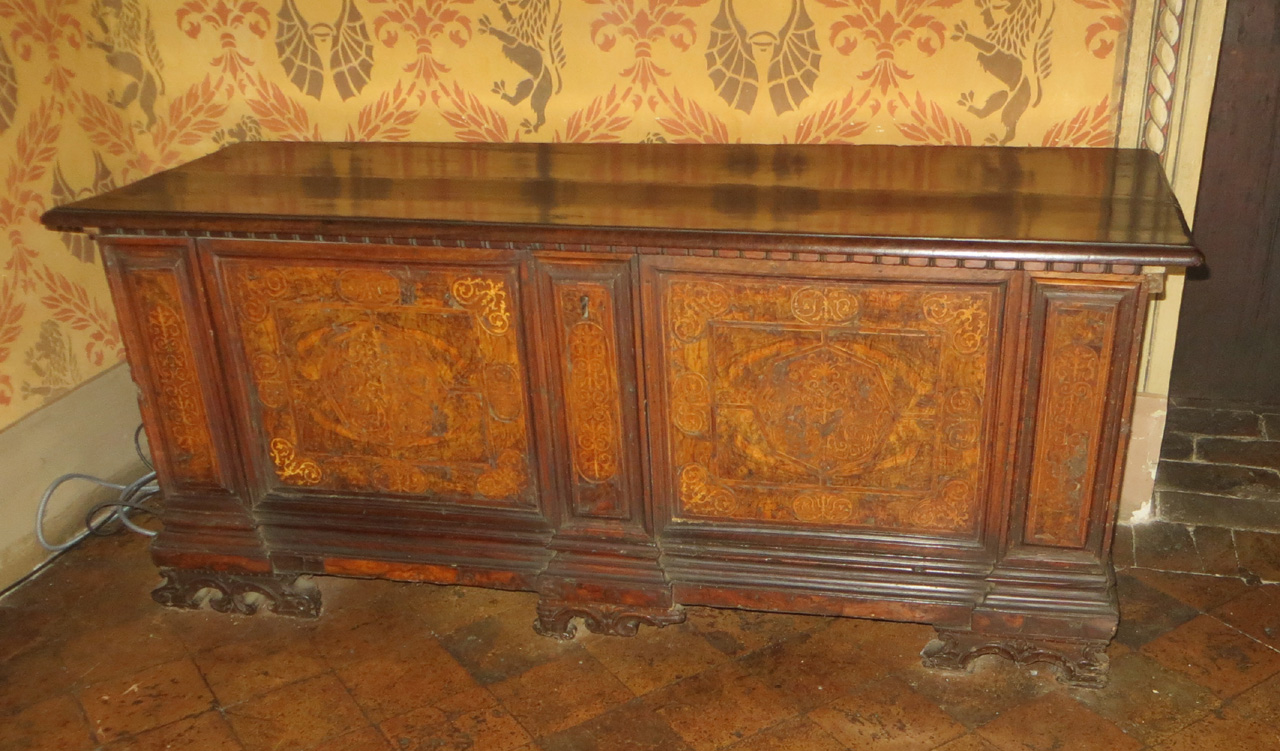 cassapanca - ambito marchigiano (sec. XVIII)