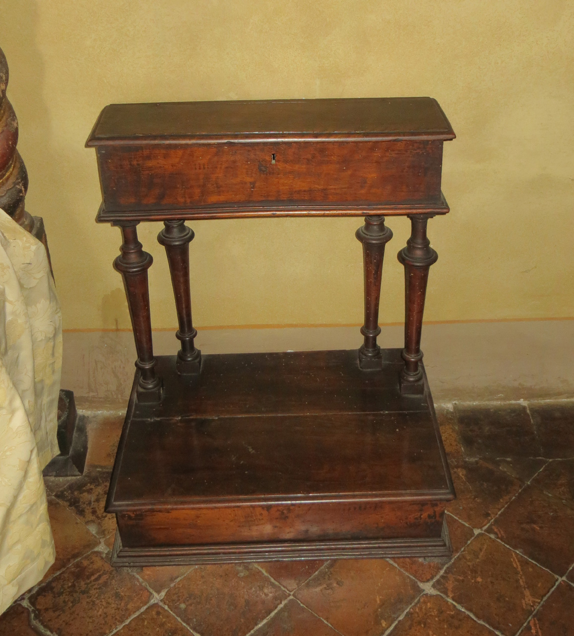 inginocchiatoio - bottega marchigiana (sec. XIX)