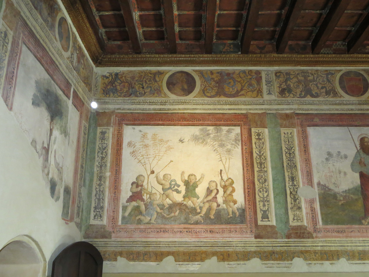Giochi di Putti, giochi di putti; fregio a grottesche con medaglioni (dipinto, ciclo) di Marchesi Girolamo (attribuito) (sec. XVI)