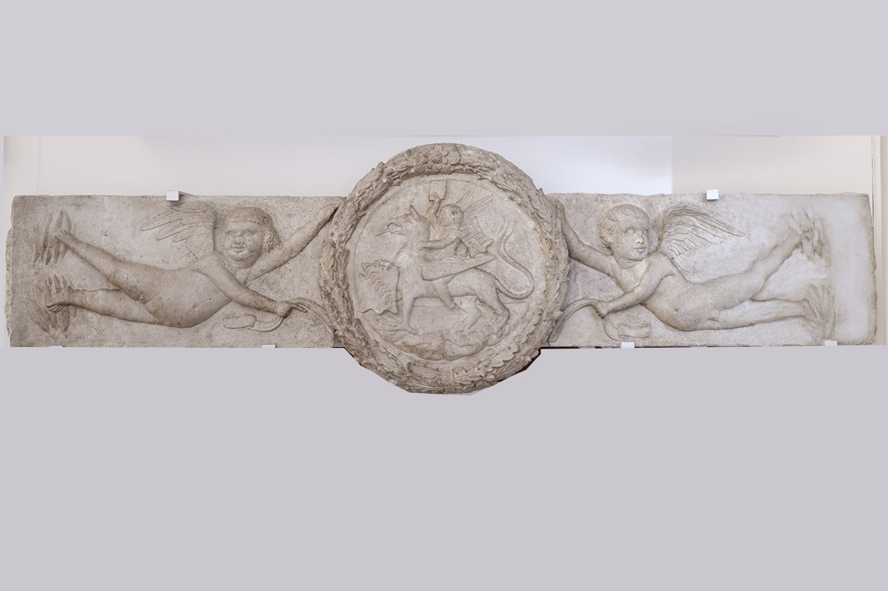 Putti reggistemma, Grifo, Angelo (scultura) di Michele di Giovanni da Fiesole (attribuito) - ambito toscano (prima metà sec. XV)
