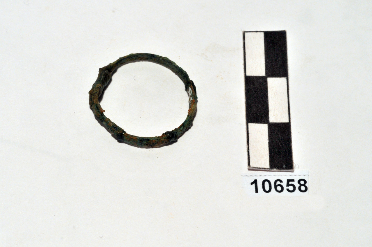 anello (IV a.C)