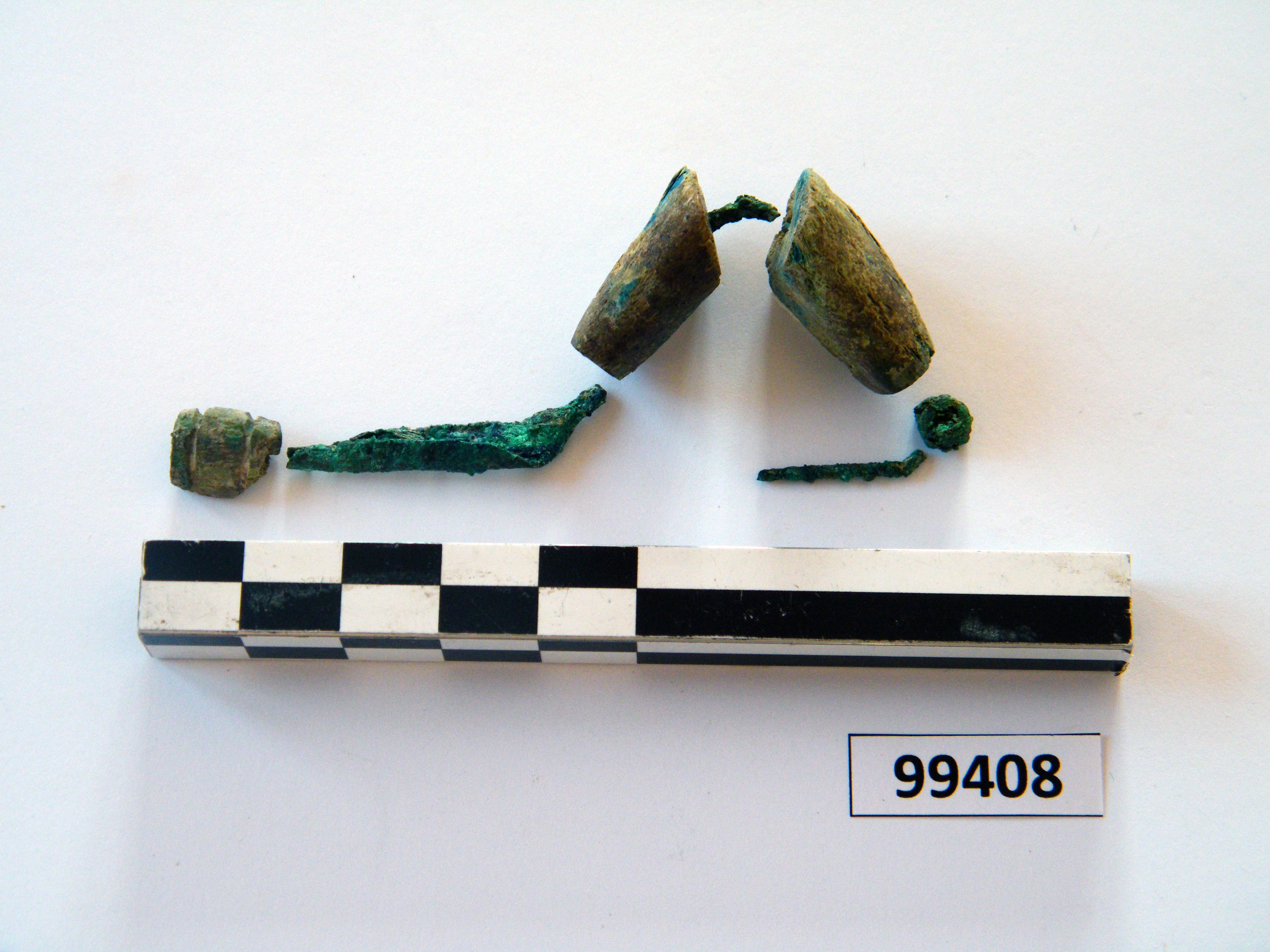 fibula, ad arco rivestito (sec. VI a.C)