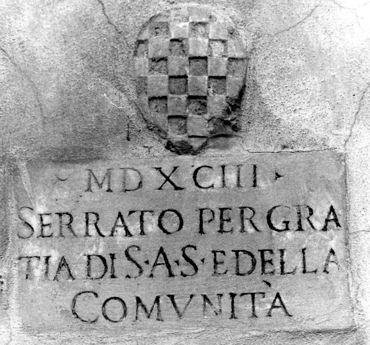 stemma comunale di Pistoia (lapide) - manifattura toscana (sec. XVI)