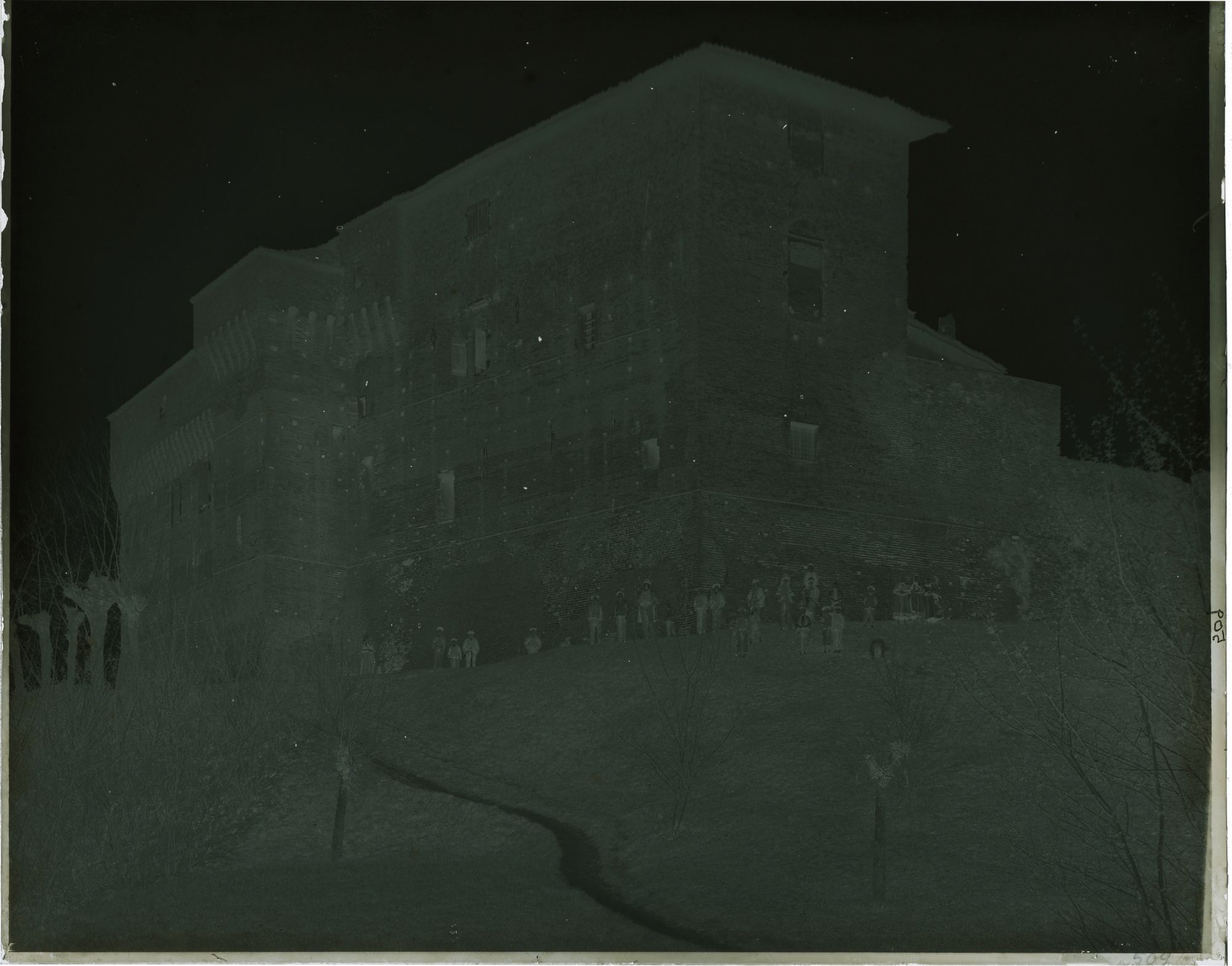 Moncucco Torinese - Castello dei Grisella (negativo) di Ufficio Regionale per la Conservazione dei Monumenti del Piemonte e della Liguria (attr) (fine XIX)