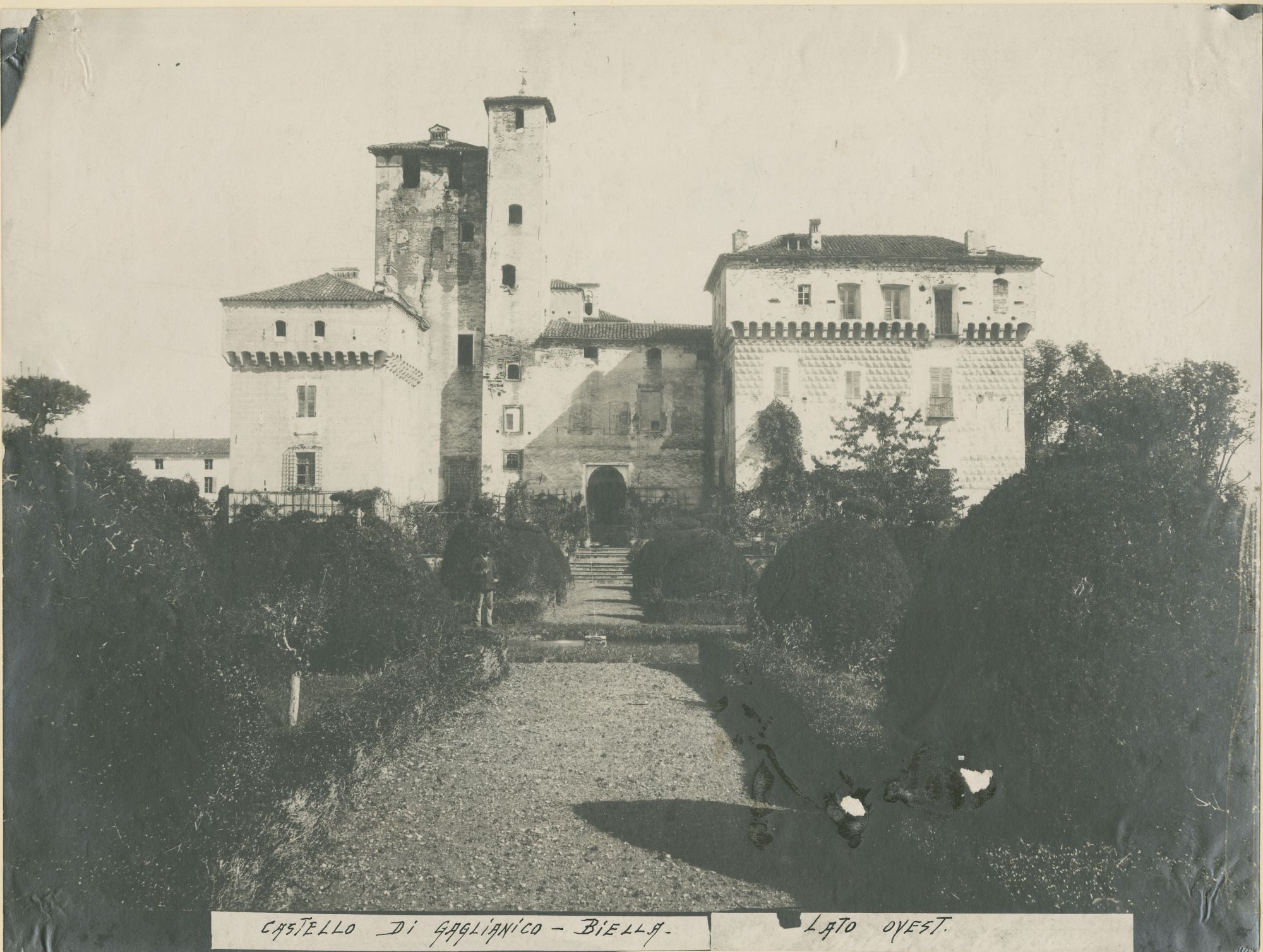 Gaglianico - Castello dei Ferrero Fieschi (positivo) di Besso, Vittorio (attr) (ultimo quarto XIX)