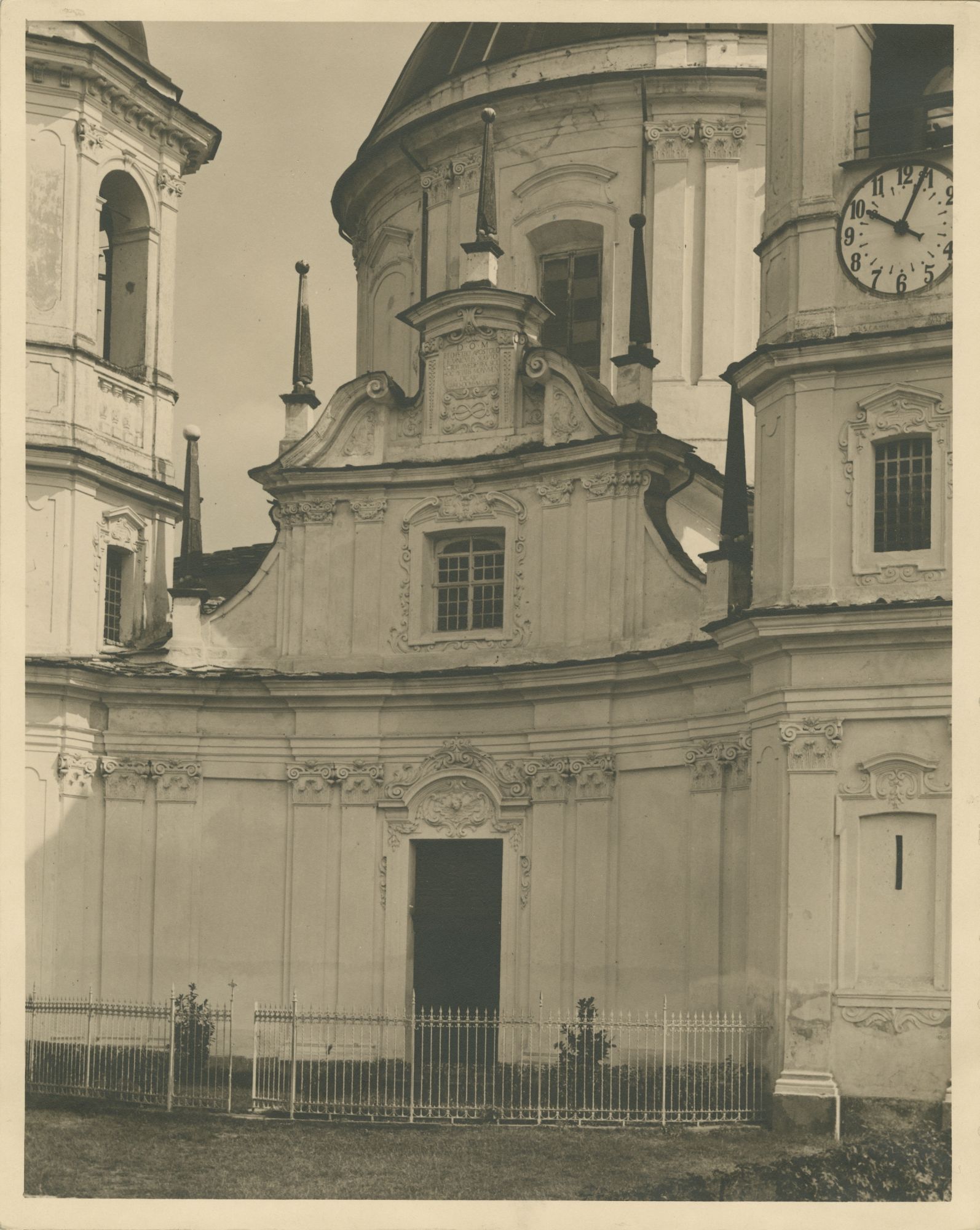 Piemonte - Architetture - Elementi architettonici - Chiese (positivo) di Pedrini, Augusto (attr) (secondo quarto XX)