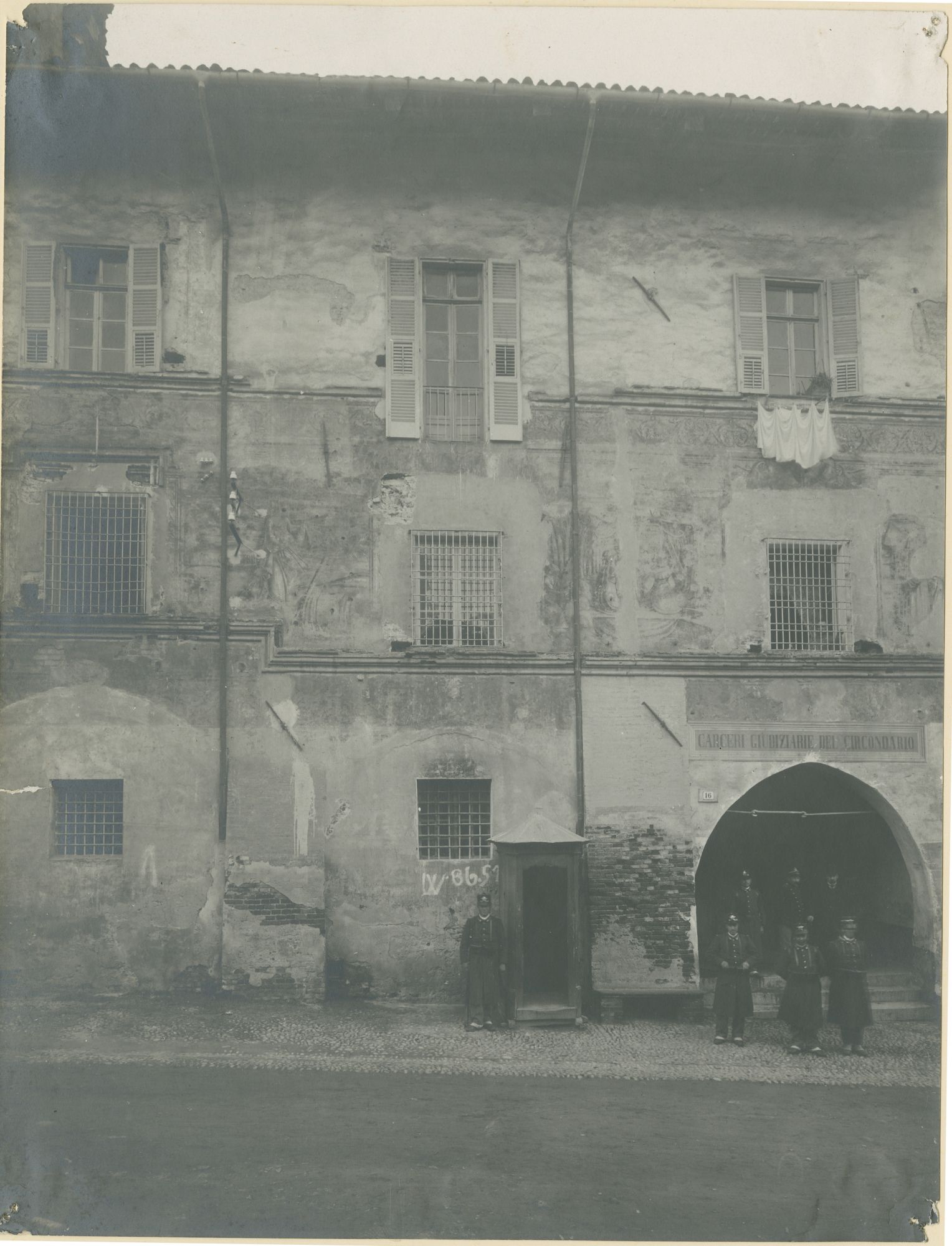Saluzzo - Palazzo delle Arti (positivo) di Bertea, Cesare (attr) (primo quarto XX)