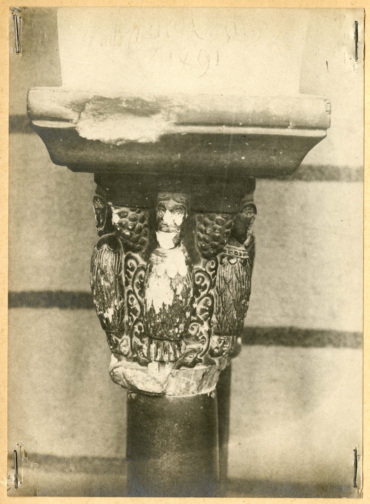 Valle d'Aosta - Elementi architettonici - Capitelli (positivo) di Germano, Ottavio (attr) (fine/ inizio XIX/ XX)