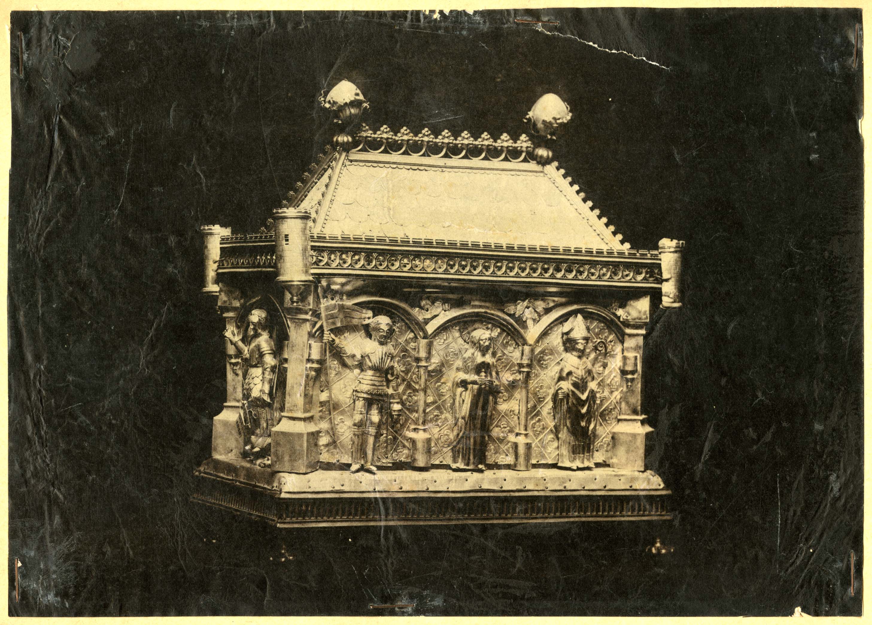 Aosta - Collegiata di Sant' Orso - Cofano reliquiario di Sant'Orso (positivo) di Anonimo torinese (ultimo quarto XIX)