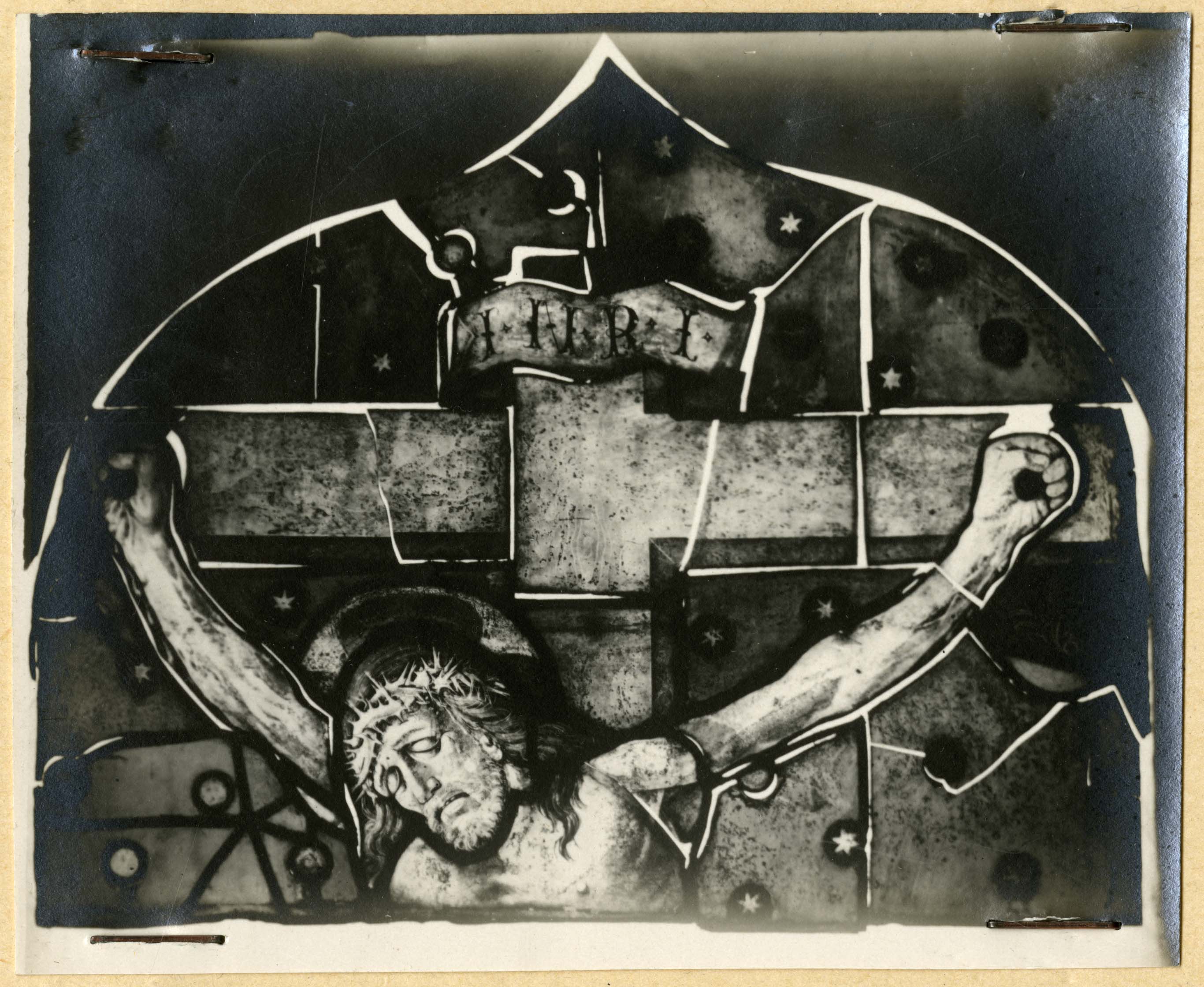 Valle d'Aosta - Opere d'arte - Vetrate artistiche (positivo) di Regia Soprintendenza all'Arte Medievale e Moderna e della Regia Galleria Sabauda di Torino (collaboratore) (prima metà XX)