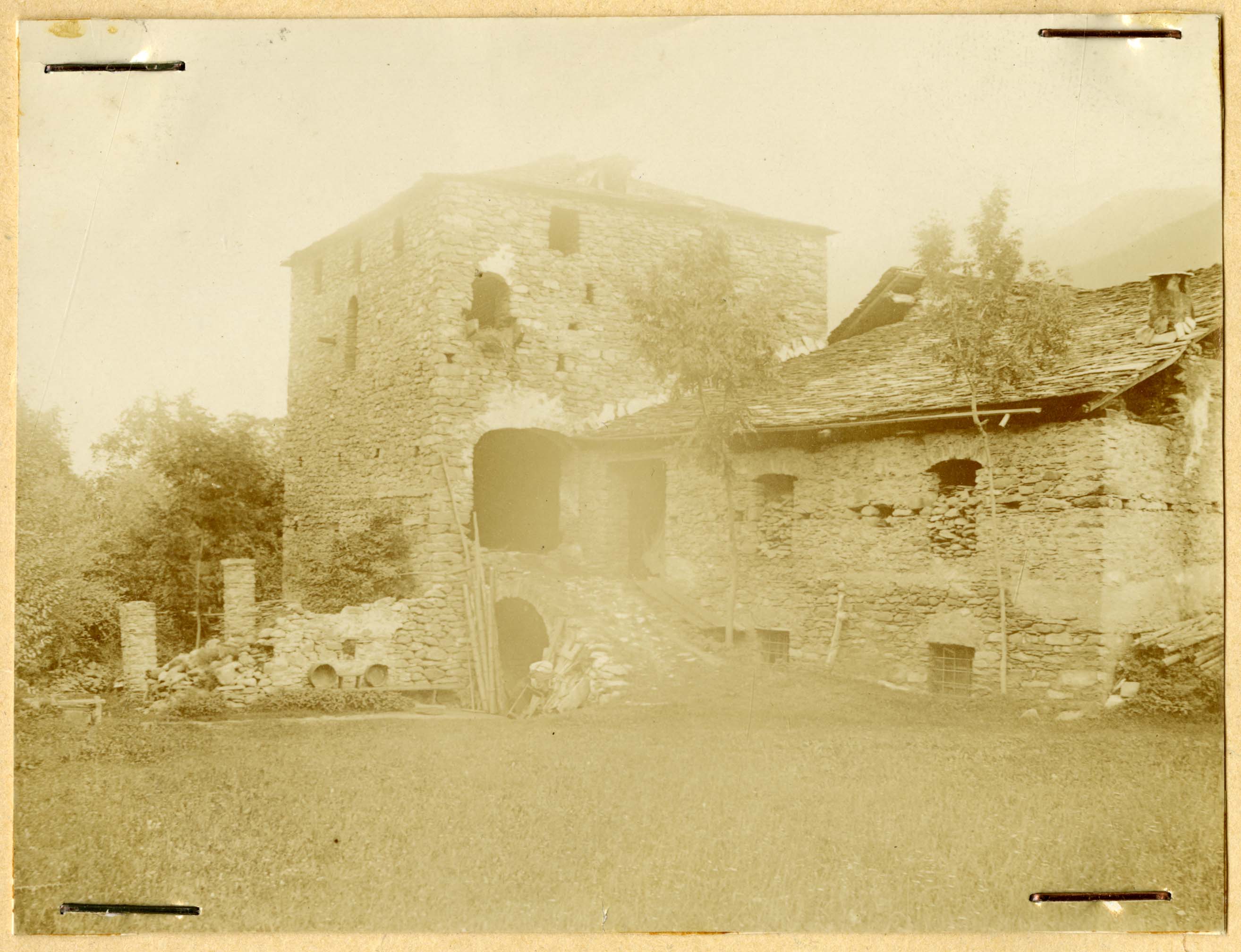 Le Ruine <Morgex> - Castello Pascal de La Ruine (positivo) di Casanova, Francesco (attr) (fine/ inizio XIX/ XX)