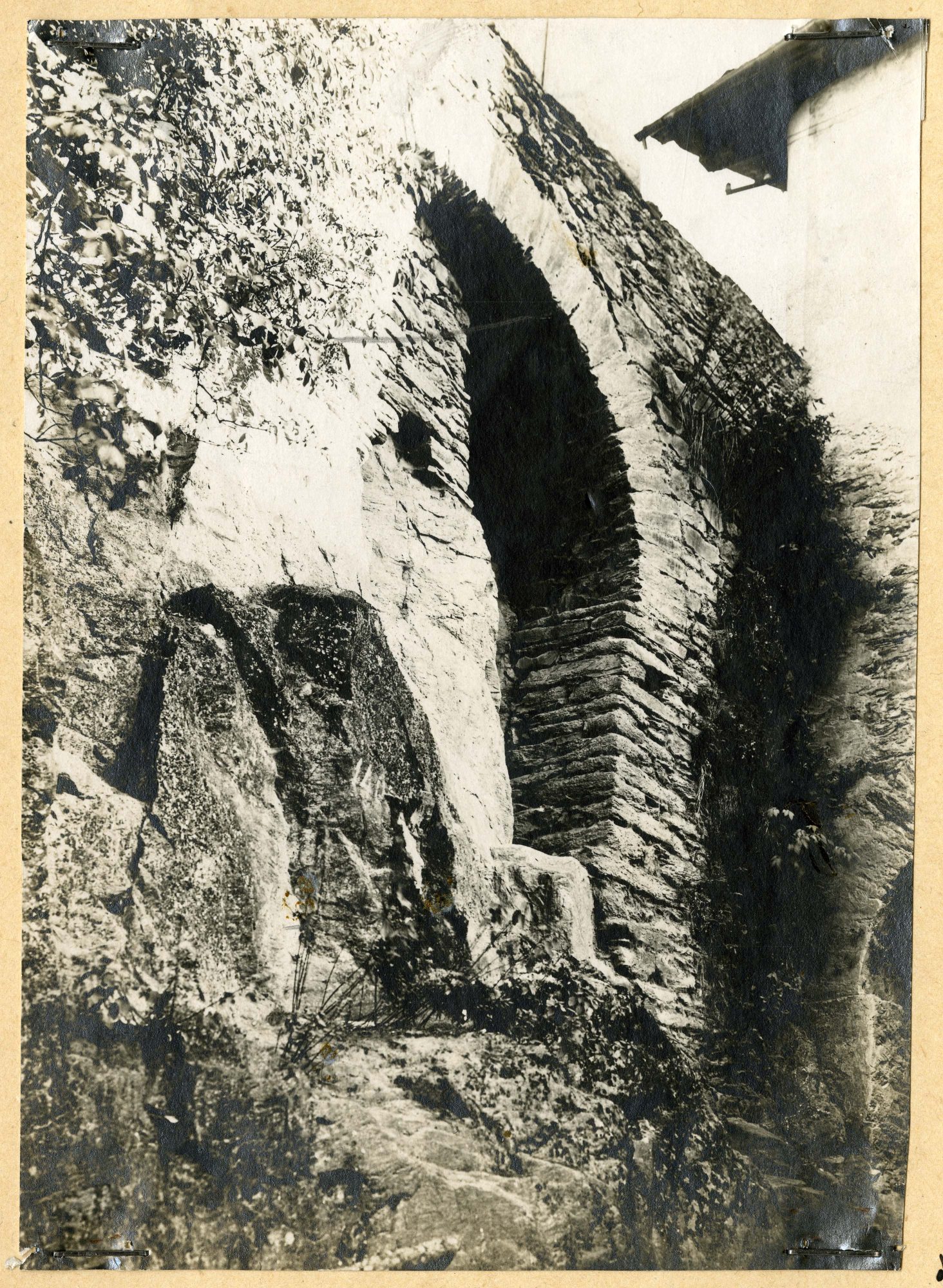 Valle d'Aosta - Archeologia - Ponti (positivo) di Anonimo aostano (primo quarto XX)