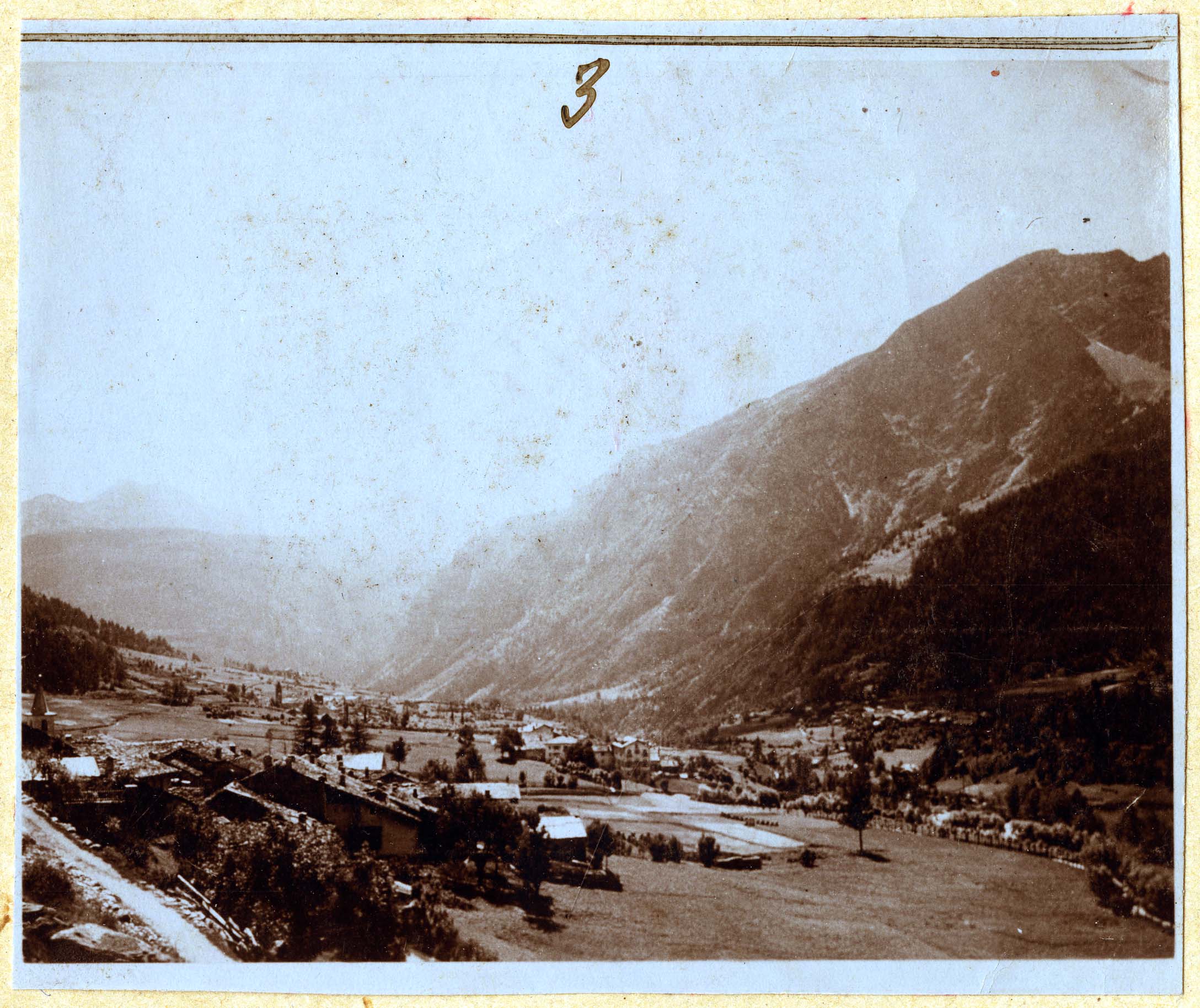 Courmayeur - Vedute urbane (positivo) di Balbo Bertone di Sambuy, Edoardo (fine XIX)