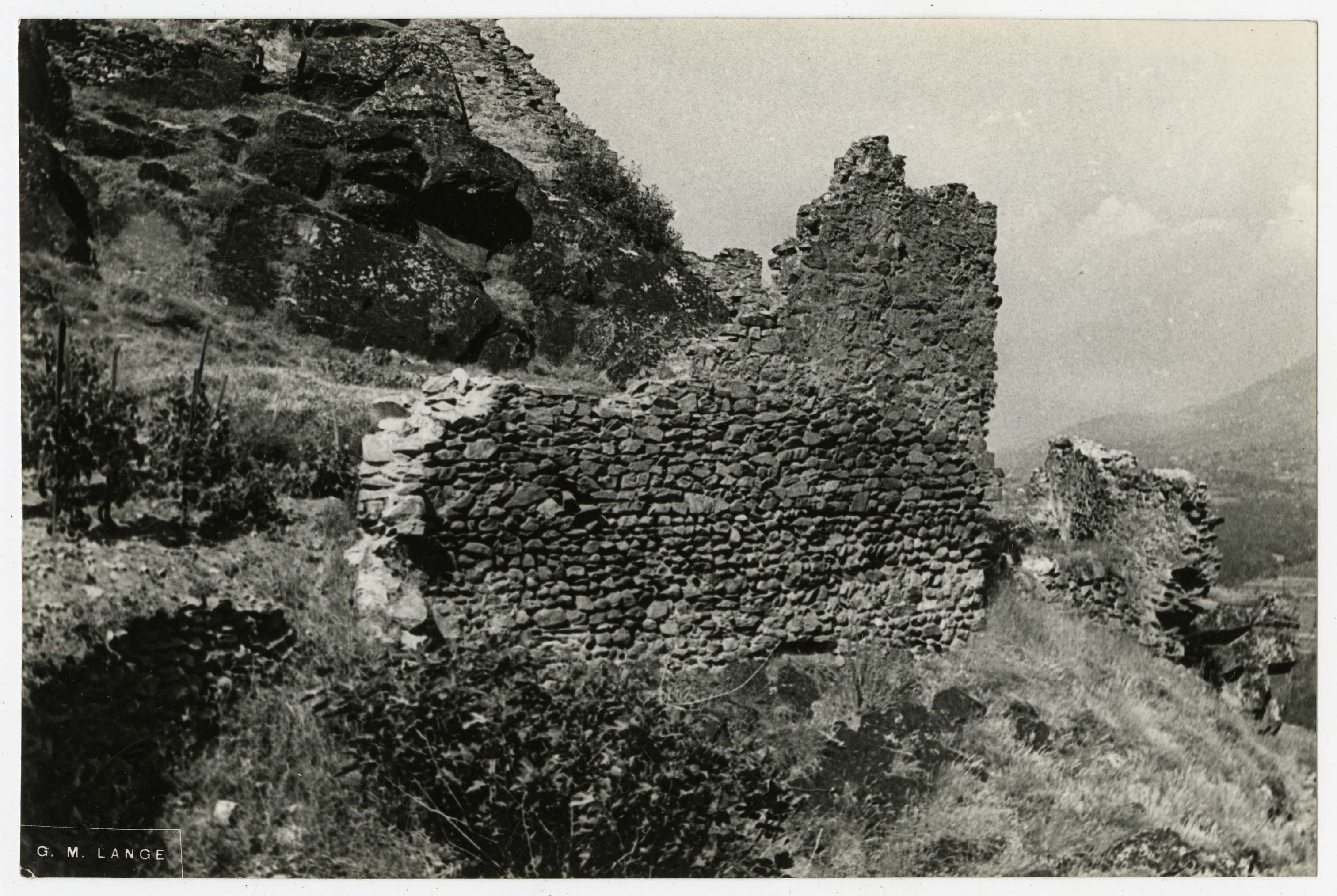 Villeneuve - Castello di Châtel-Argent - Cortina muraria (positivo) di Lange, Guglielmo (terzo quarto XX)