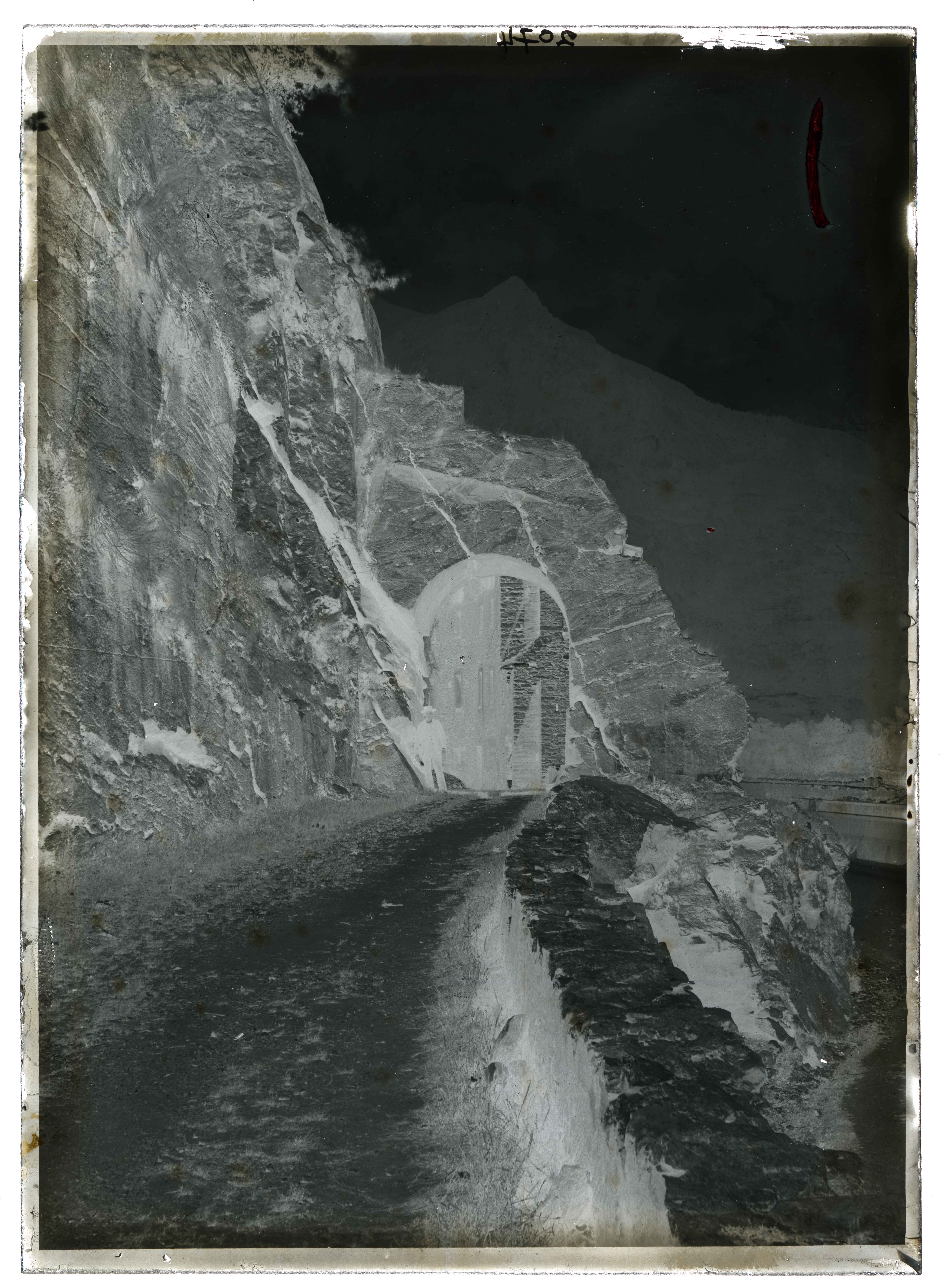 Valle d'Aosta - Archeologia - Strade (negativo) di Anonimo aostano (inizio XX)