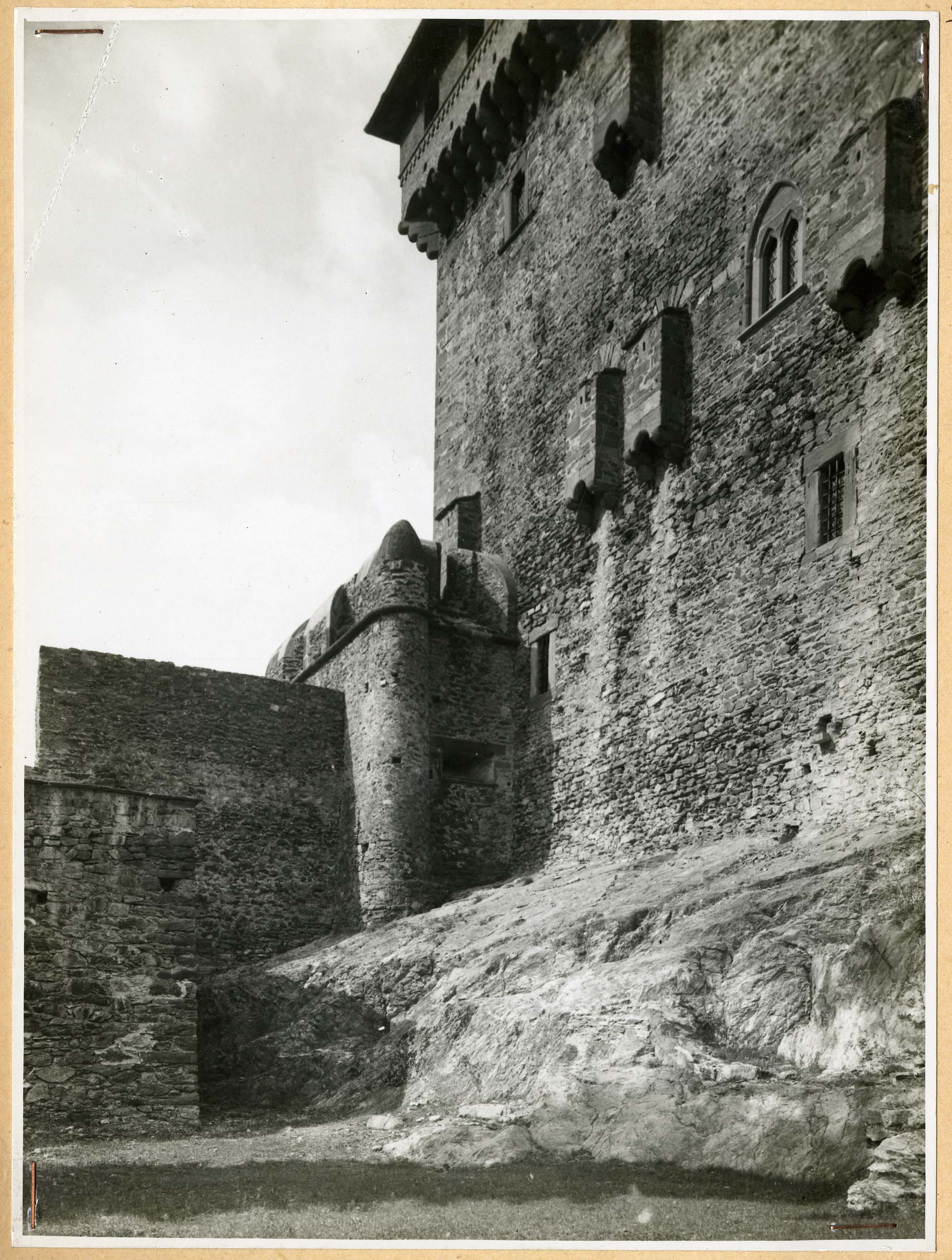 Valle d'Aosta - Architettura militare - Castelli (positivo) di Pedrini, Augusto (secondo quarto XX)