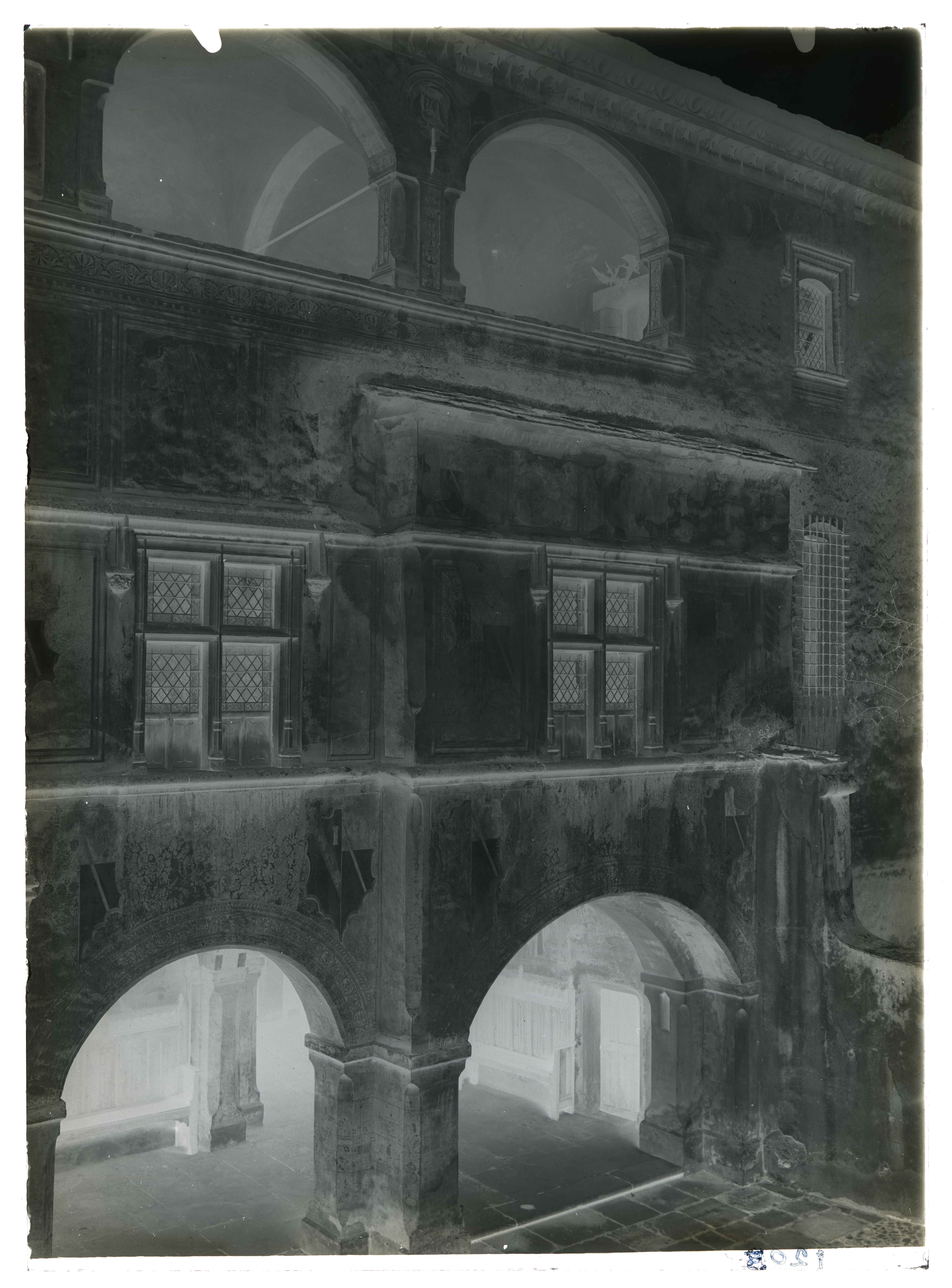 Valle d'Aosta - Opere d'arte - Pittura - Affreschi (negativo) di Pedrini, Augusto (secondo quarto XX)