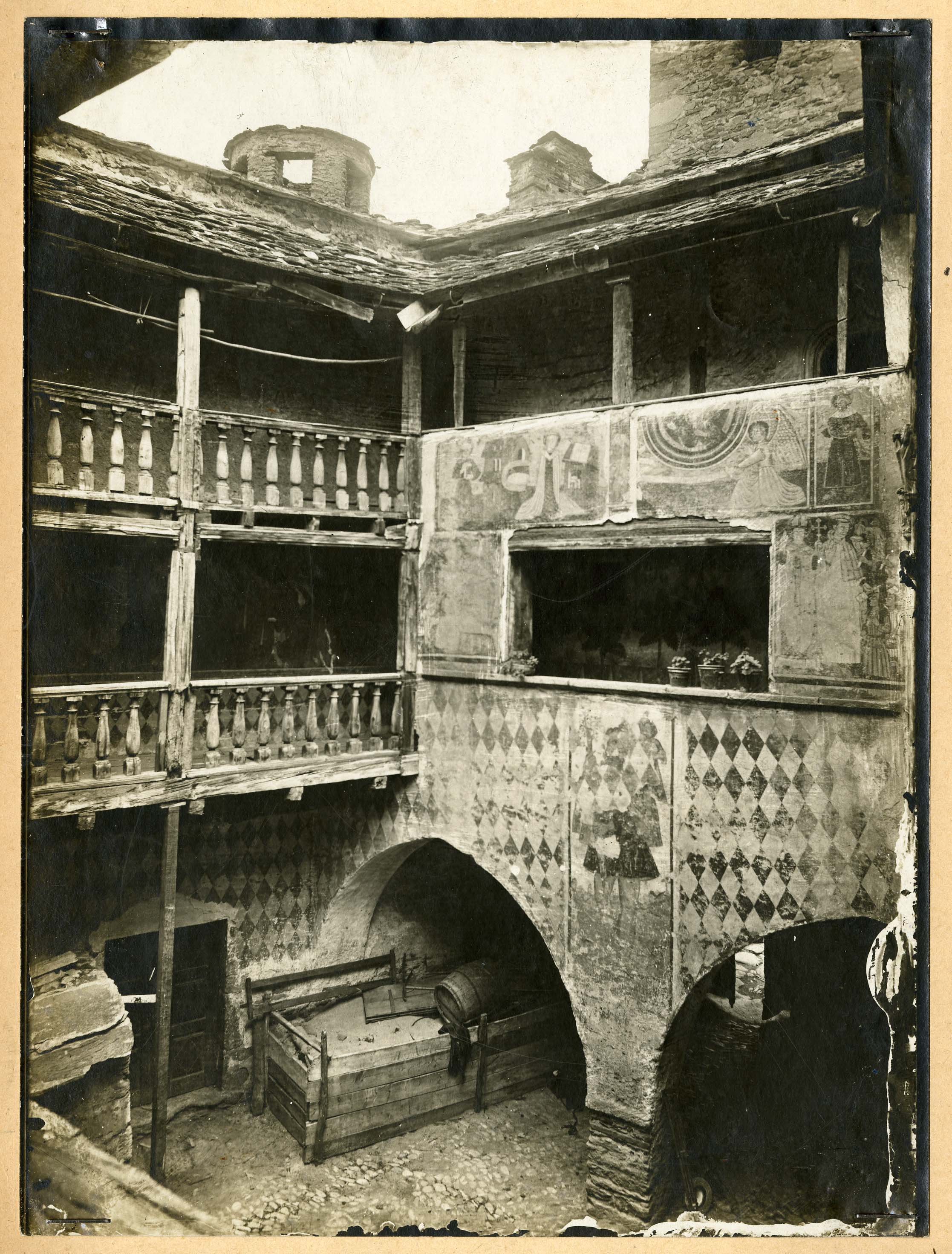 Fénis - Castello di Fénis - Restauri (positivo) di Anonimo aostano (fine XIX)