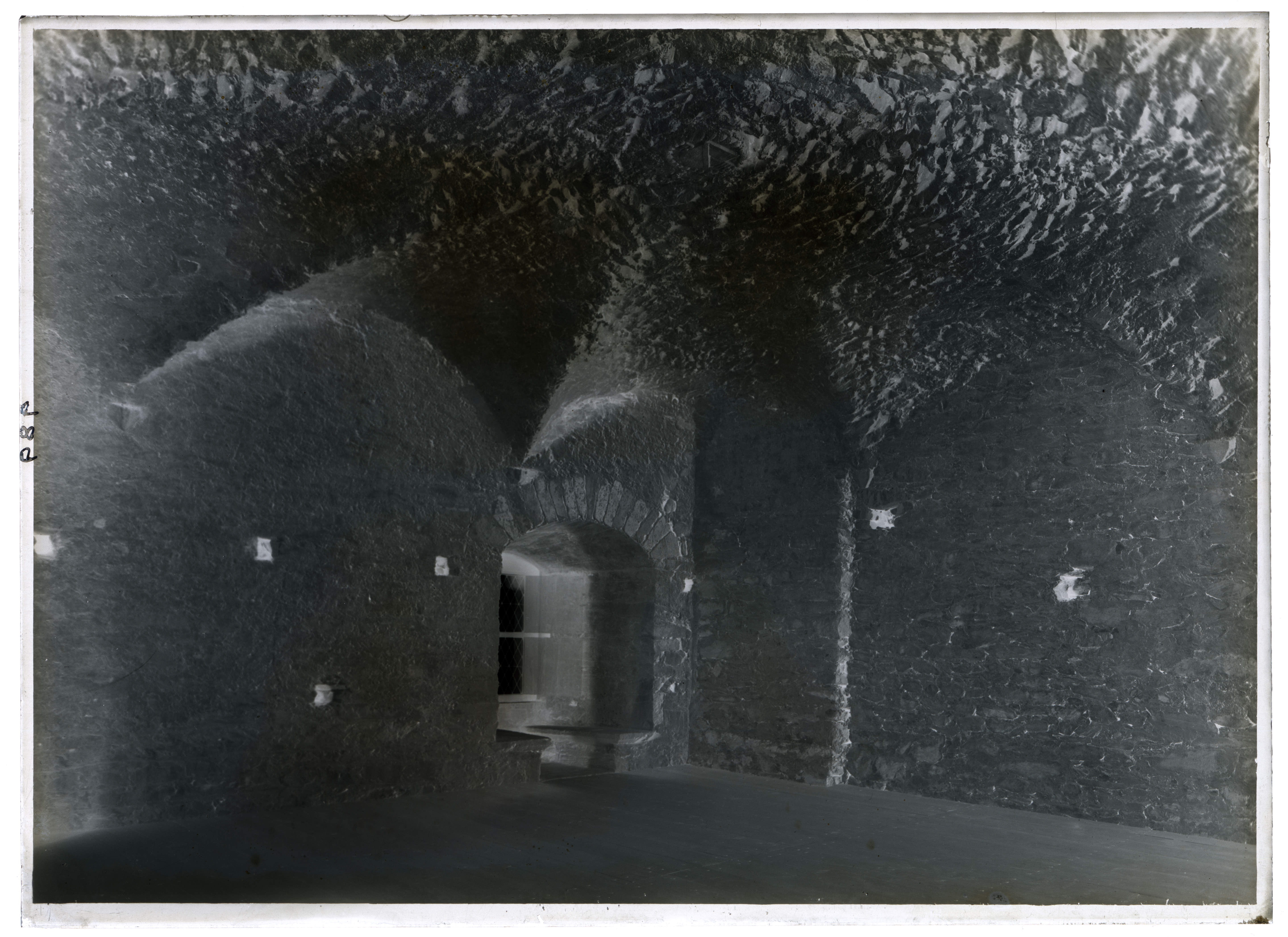 Valle d'Aosta - Elementi architettonici - Elementi decorativi - Finestre (negativo) di Pedrini, Augusto (XX)