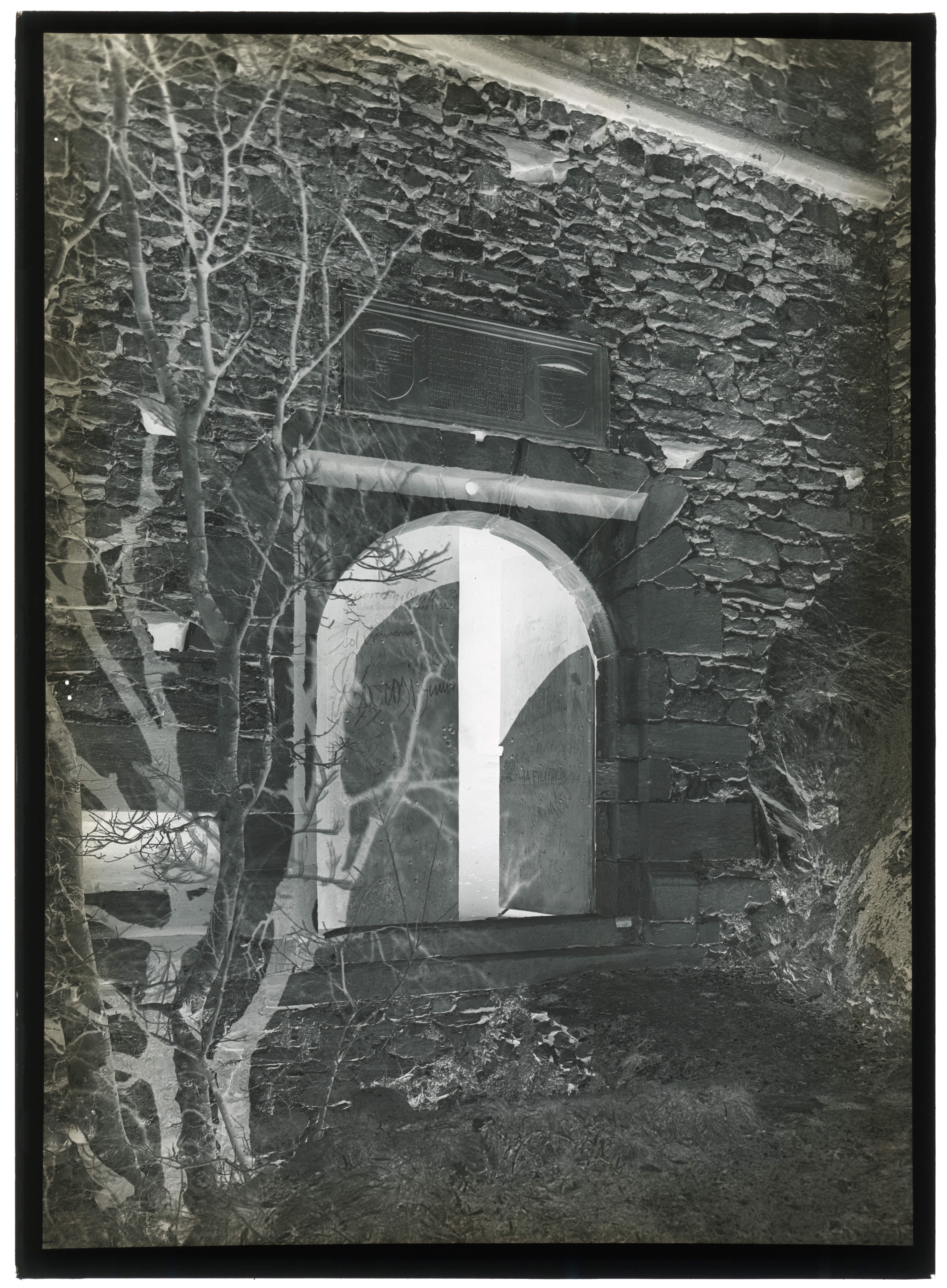 Valle d'Aosta - Architettura militare - Castelli (negativo) di Pedrini, Augusto (XX)