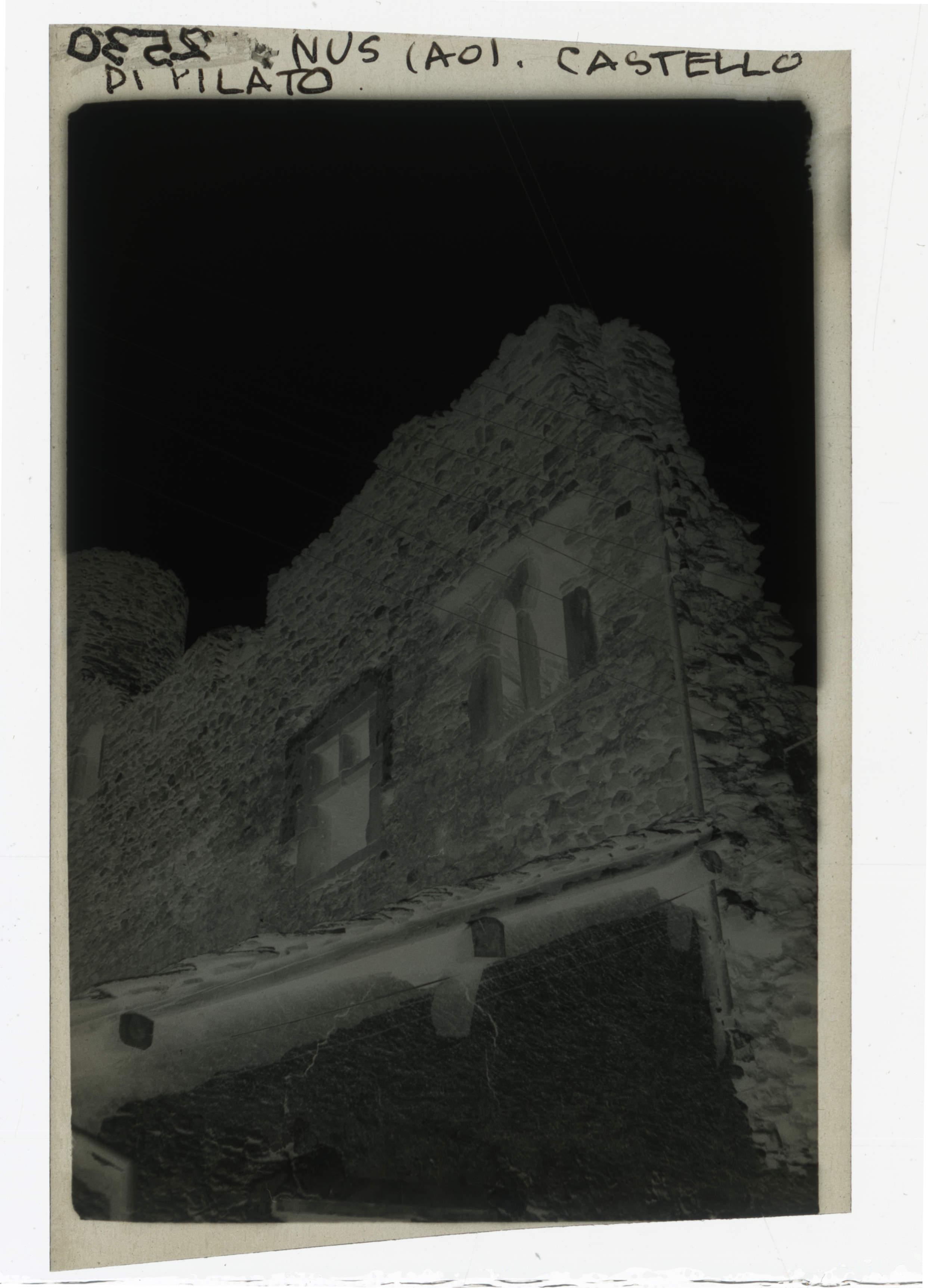 Valle d'Aosta - Architettura militare - Castelli (negativo) di Anonimo aostano (XX)