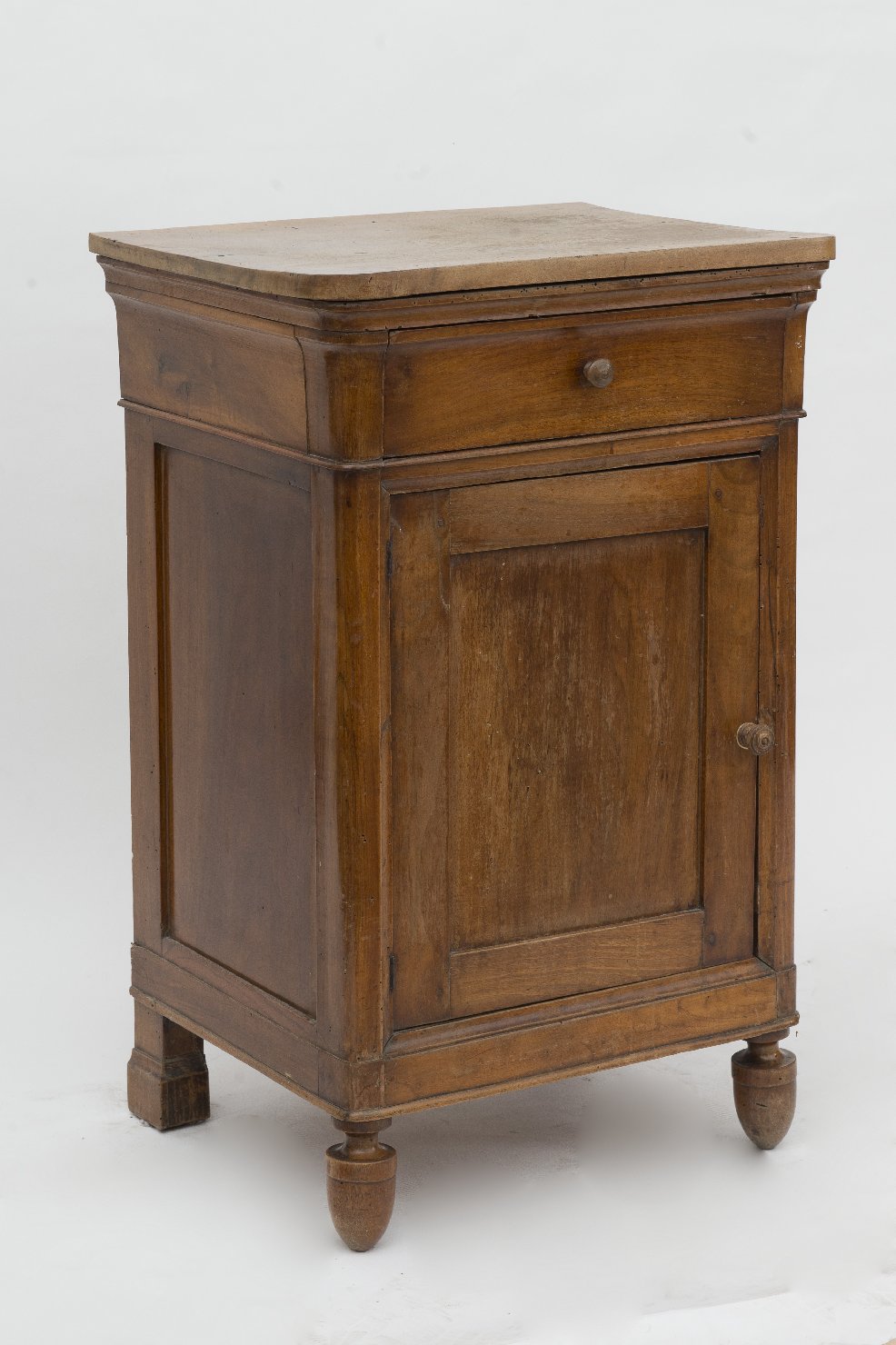 comodino - bottega modenese (primo quarto sec. XX)