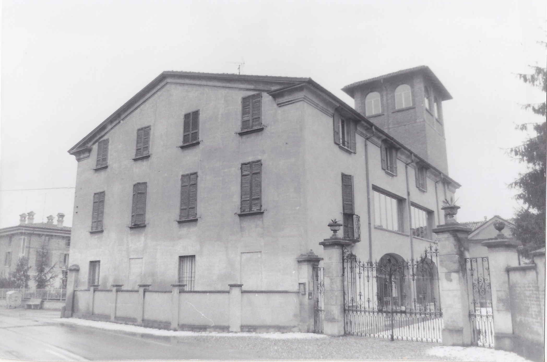 Palazzo delle Suore (palazzo, nobiliare) - Gragnano Trebbiense (PC)  (XVIII)