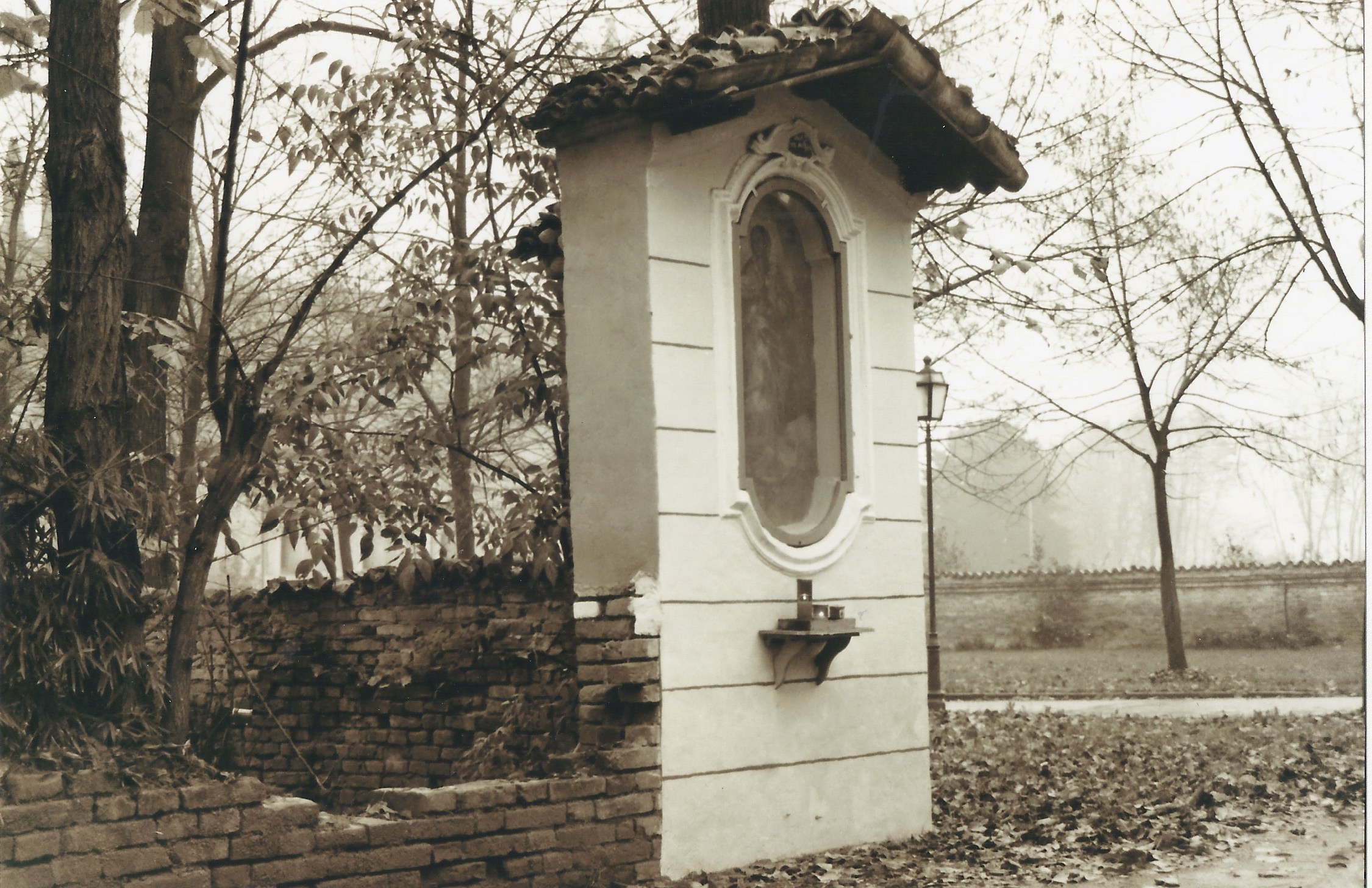 Maestà con San Francesco e Madonna (maestà) - Cortemaggiore (PC)  (XVI)