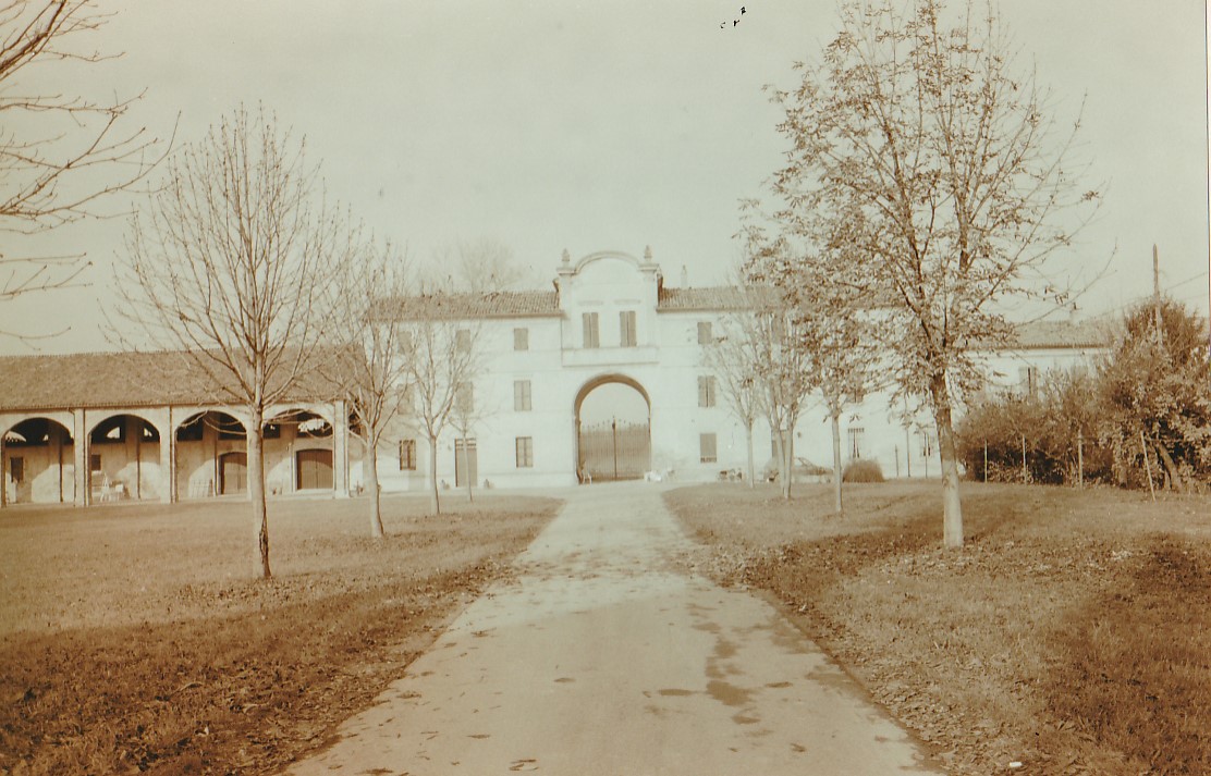 Cascina Pizzavacca (cascina, padronale) - Villanova sull'Arda (PC) 