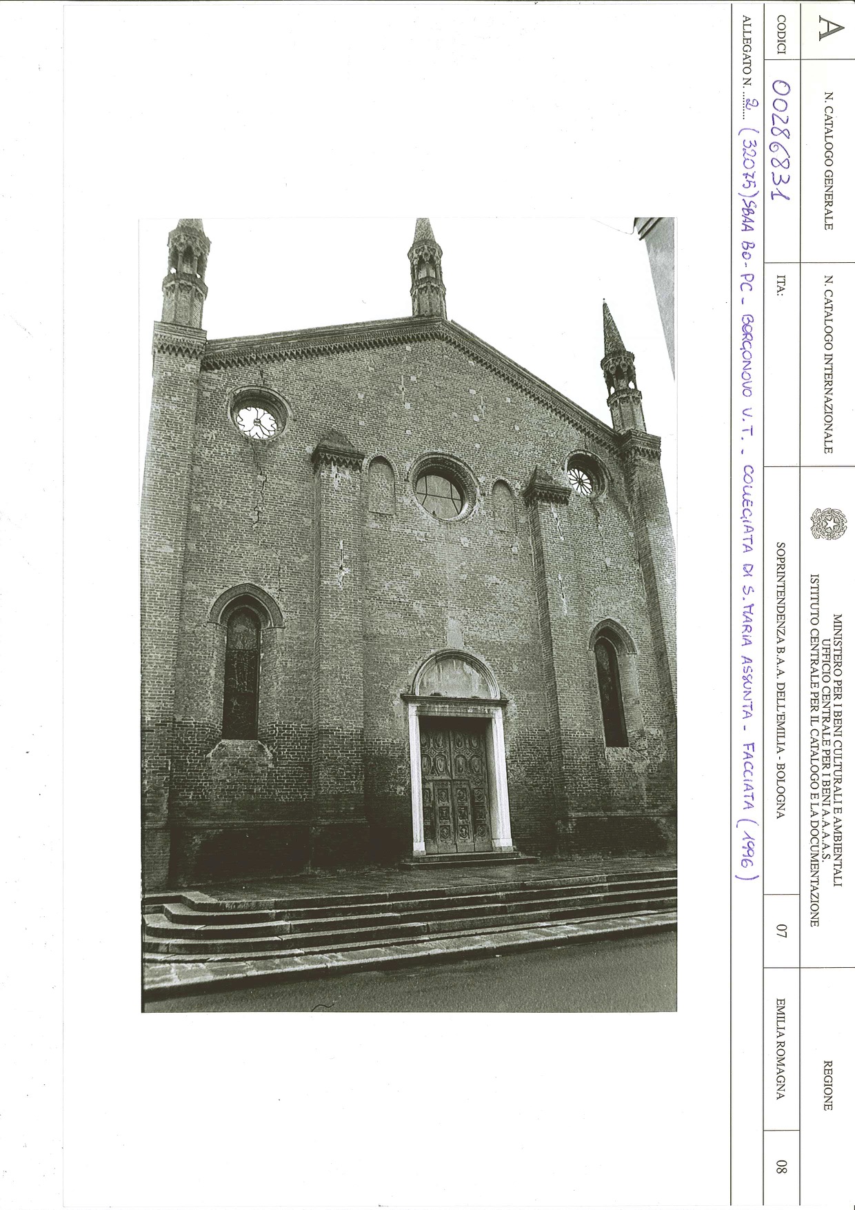 Chiesa collegiata di S. Maria Assunta (chiesa, parrocchiale) - Borgonovo Val Tidone (PC)  <br>Condizioni d'uso: <a class='link-esterno' href='https://docs.italia.it/italia/icdp/icdp-pnd-circolazione-riuso-docs/it/v1.0-giugno-2022/testo-etichetta-BCS.html' target='_bcs'>Beni Culturali Standard (BCS)</a>