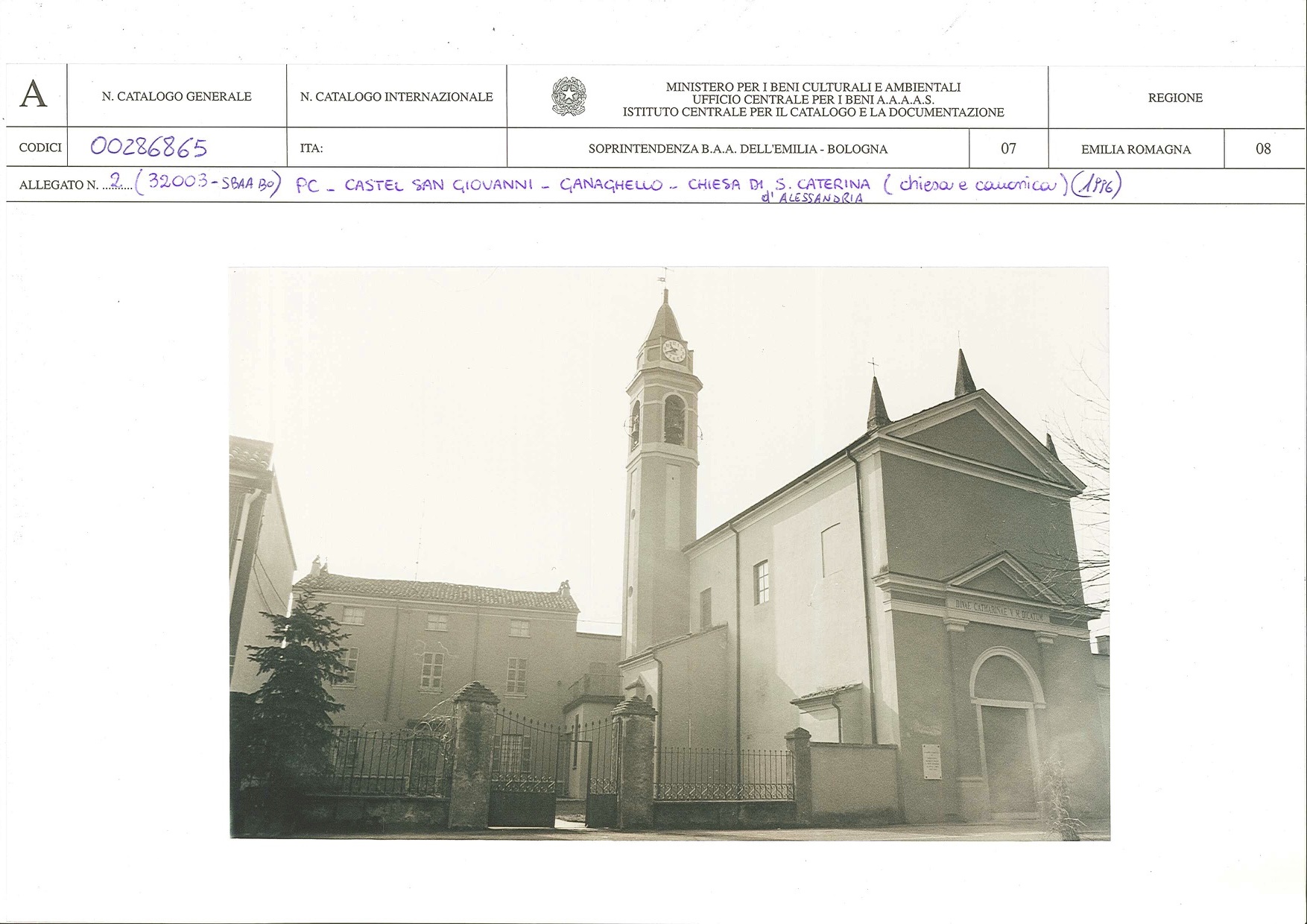 Chiesa di S. Caterina d'Alessandria (edilizia religiosa complessa a corpi aggregati) - Castel San Giovanni (PC) 