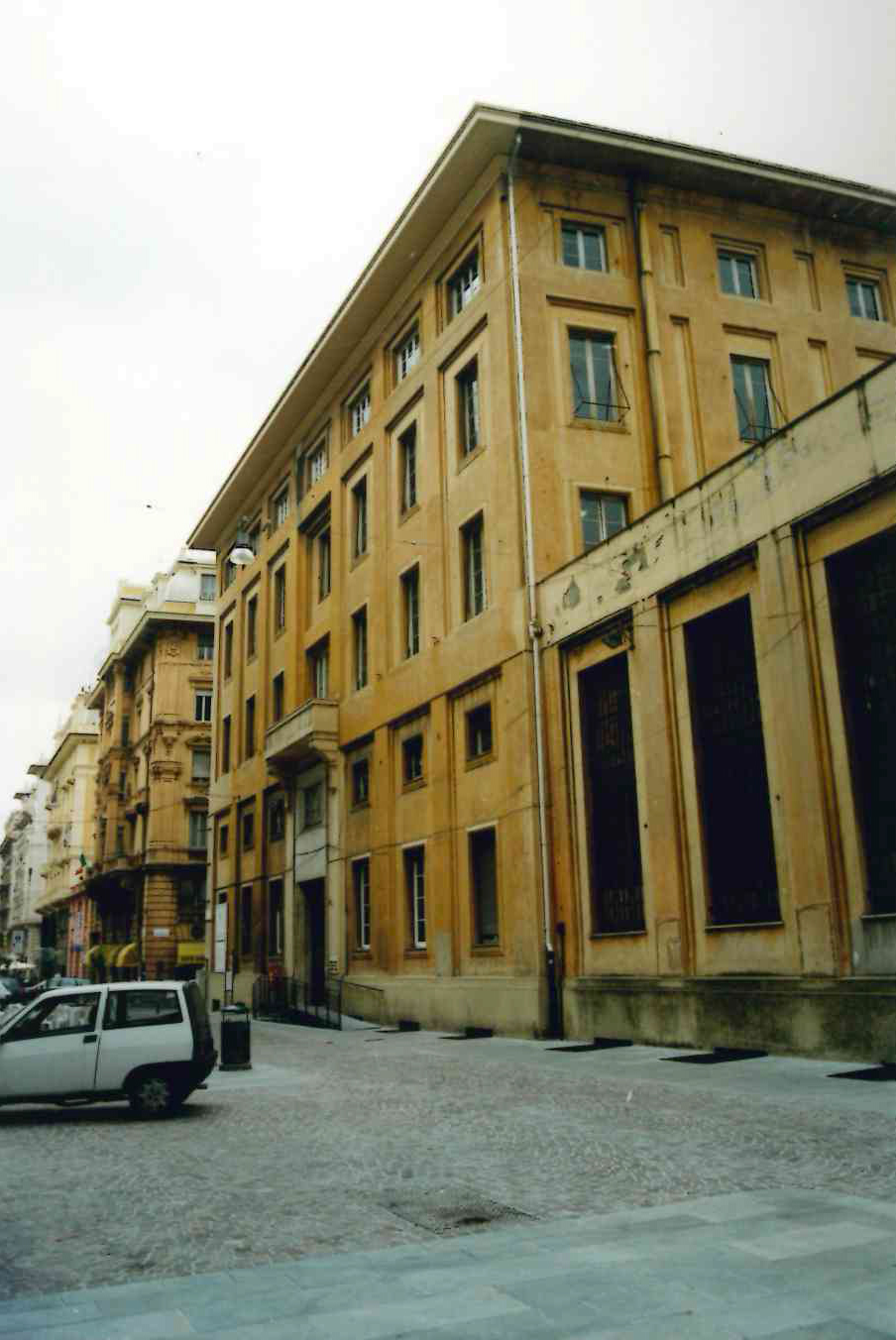 Istituto tecnico regionale "G.Martino" (palazzo, regionale/provinciale) - Genova (GE)  (XX, primo quarto)