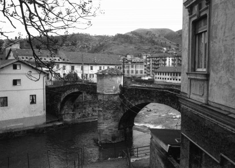 Ponte sul torrente Gargassa (ponte, pedonale) - Rossiglione (GE)  (XVIII)