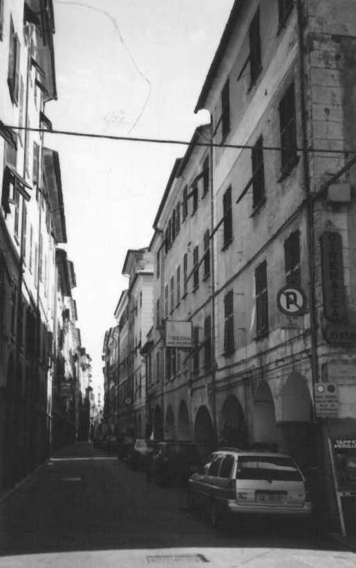 Portici Medioevali in via Martiri della Liberazione dal n. 1 al n. 168 (portici, medioevali) - Chiavari (GE)  (XIV)