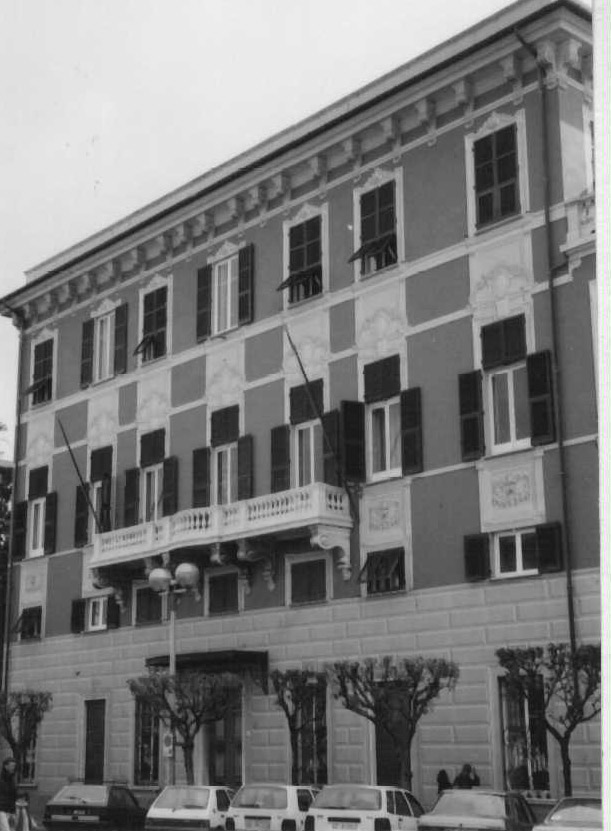 Palazzo Franzone (palazzo, comunale) - Lavagna (GE)  (XVII)