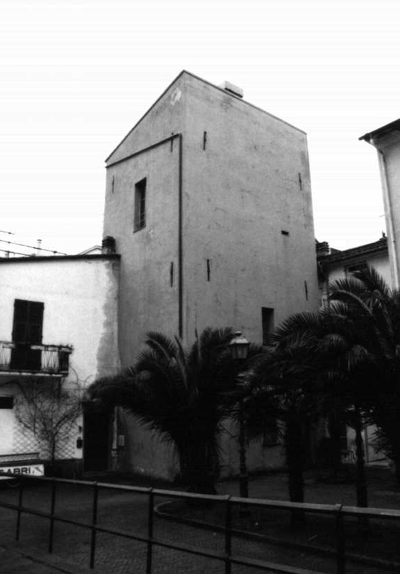 Torre del Borgo Vecchio o dei Doganieri (torre, comunale) - Sestri Levante (GE)  (XIV)