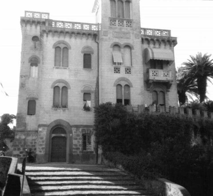 casa, d'abitazione - Sarzana (SP)  (XV, metà)