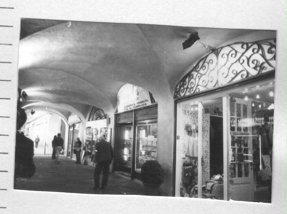 Portico (portico, pubblico) - Genova (GE)  (XII)