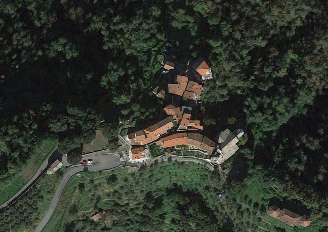 Castello di Beverino (castello, privato) - Beverino (SP)  (XII)