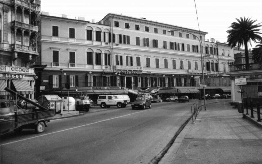 Hotel Mediterranèe (villa, nobiliare) - Genova (GE)  (XVI)
