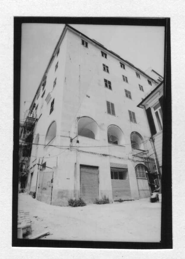 casa in Vico Monachette 4 (casa, ad appartamenti) - Genova (GE)  (XVIII)