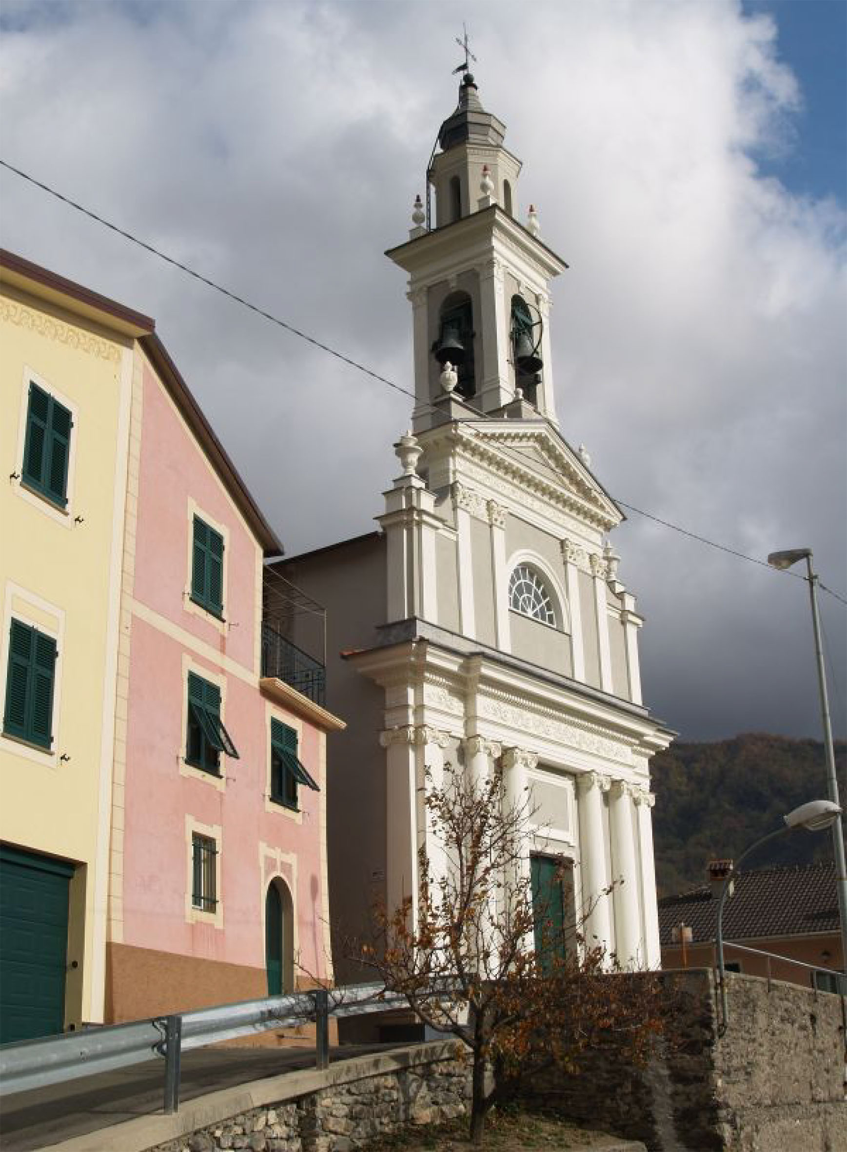 Chiesa di S.Bernardo di Monteghirfo (chiesa, parrocchiale) - Favale di Malvaro (GE)  (XVII)