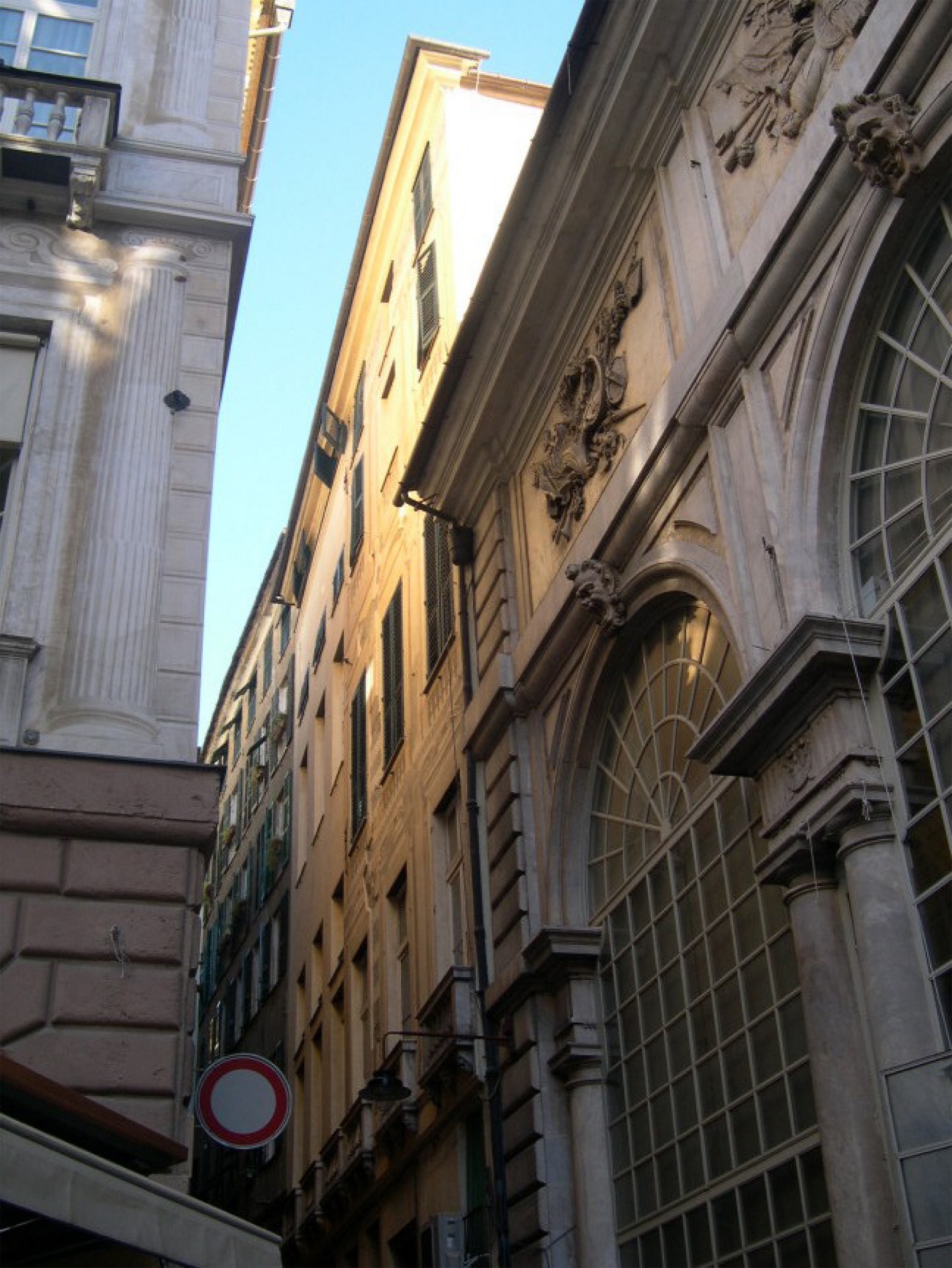[Palazzo nobiliare in via S. Luca, 1] (palazzo, nobiliare) - Genova (GE)  (XIII)