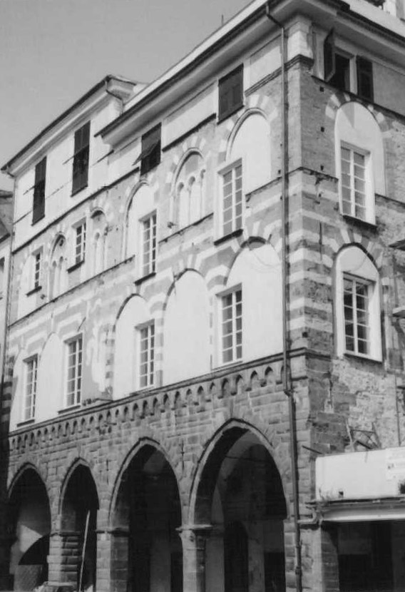 Palazzo Masina "dei Portici Neri o Portici Alti" (palazzo, privato) - Chiavari (GE)  (XIII, Prima metà)